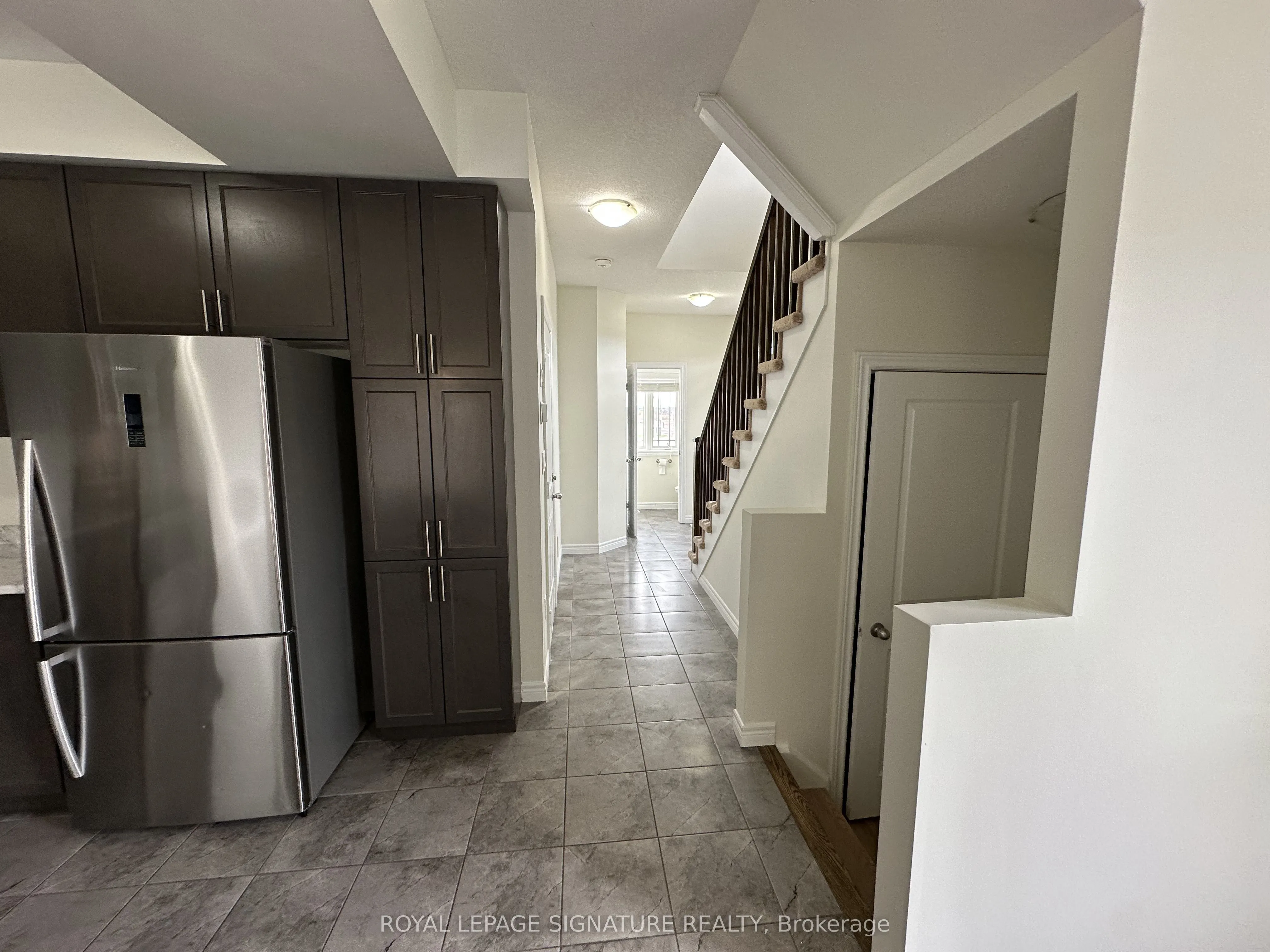 40 Kingsborough Dr Drive