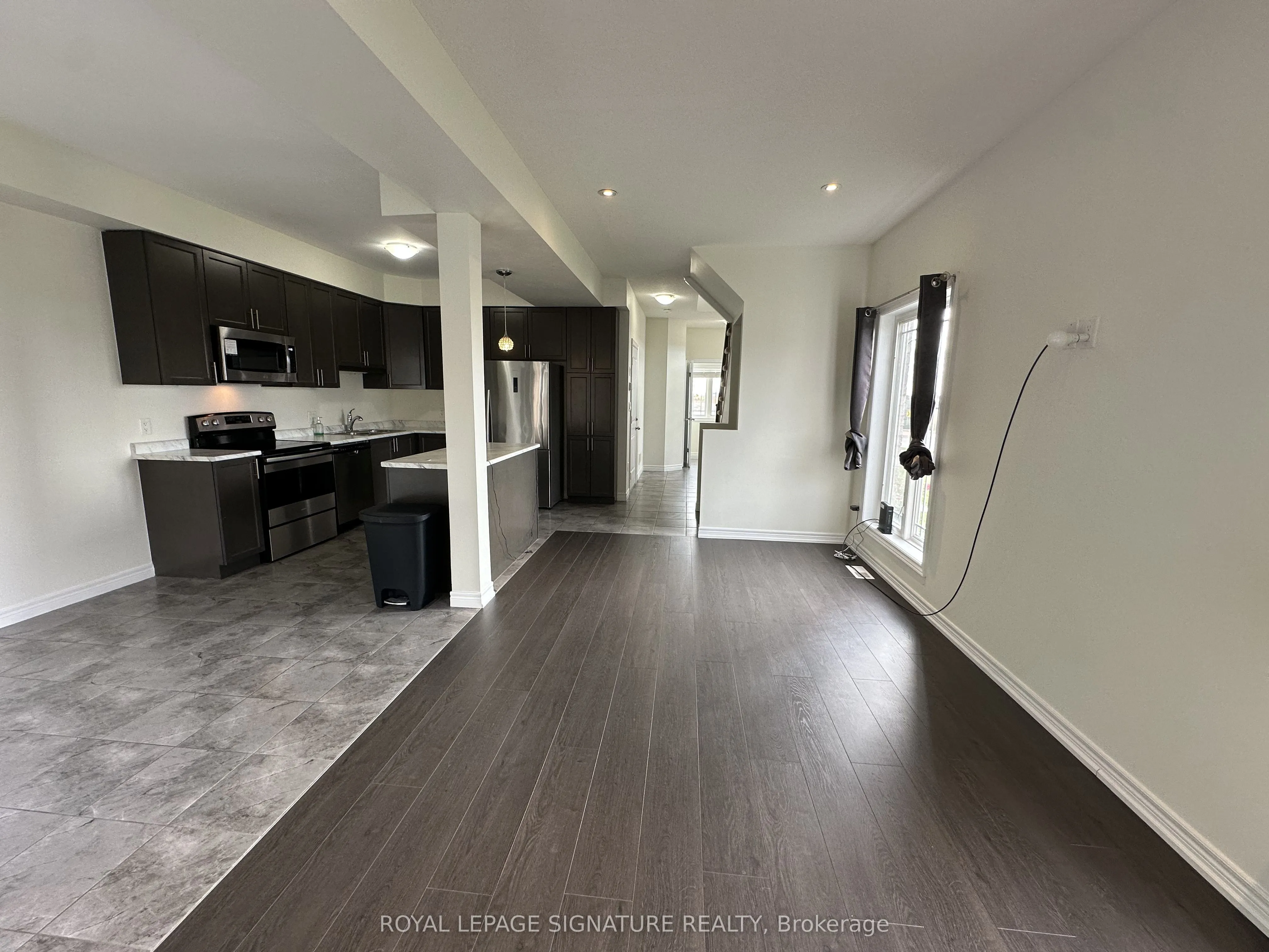 40 Kingsborough Dr Drive