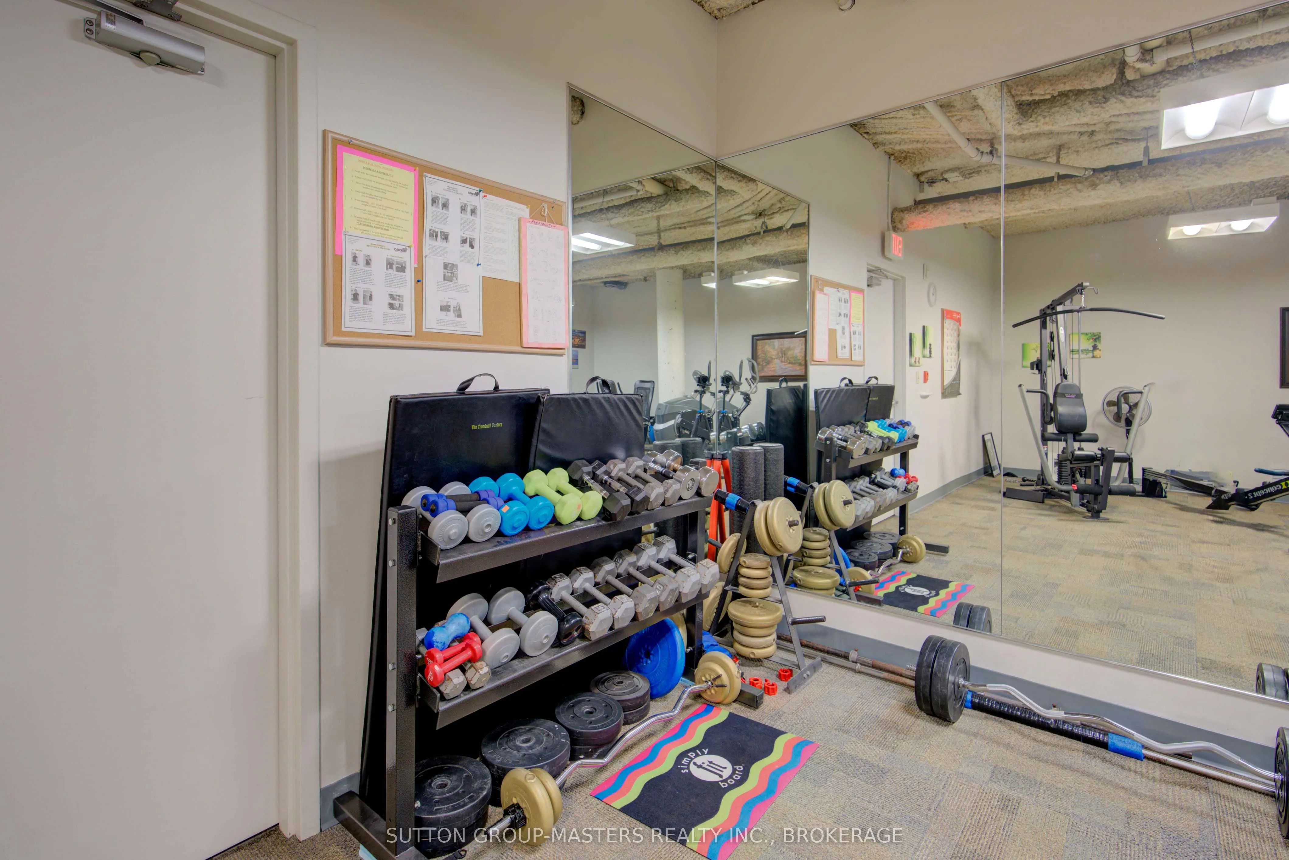 257 Bath Road, #1004