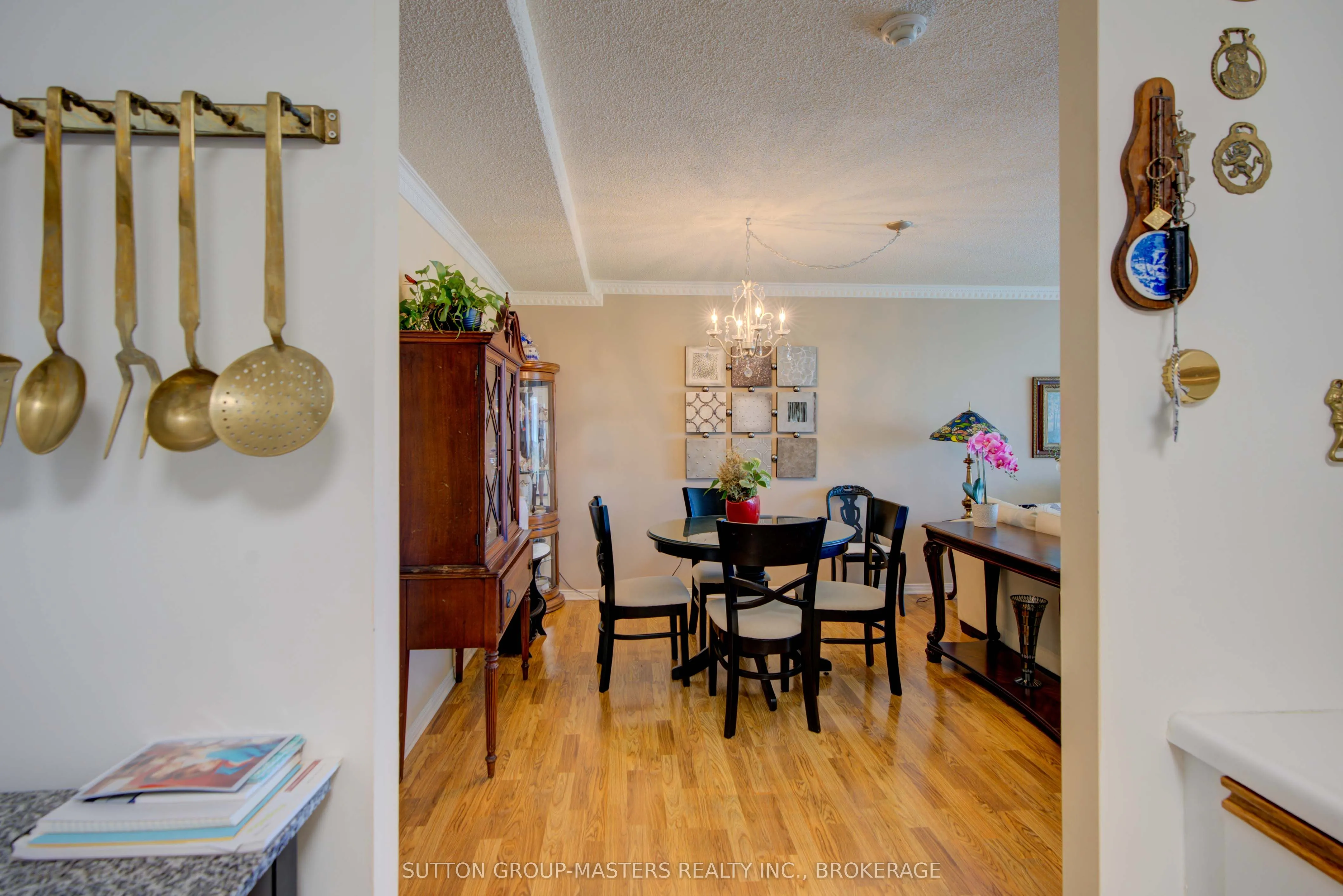 257 Bath Road, #1004