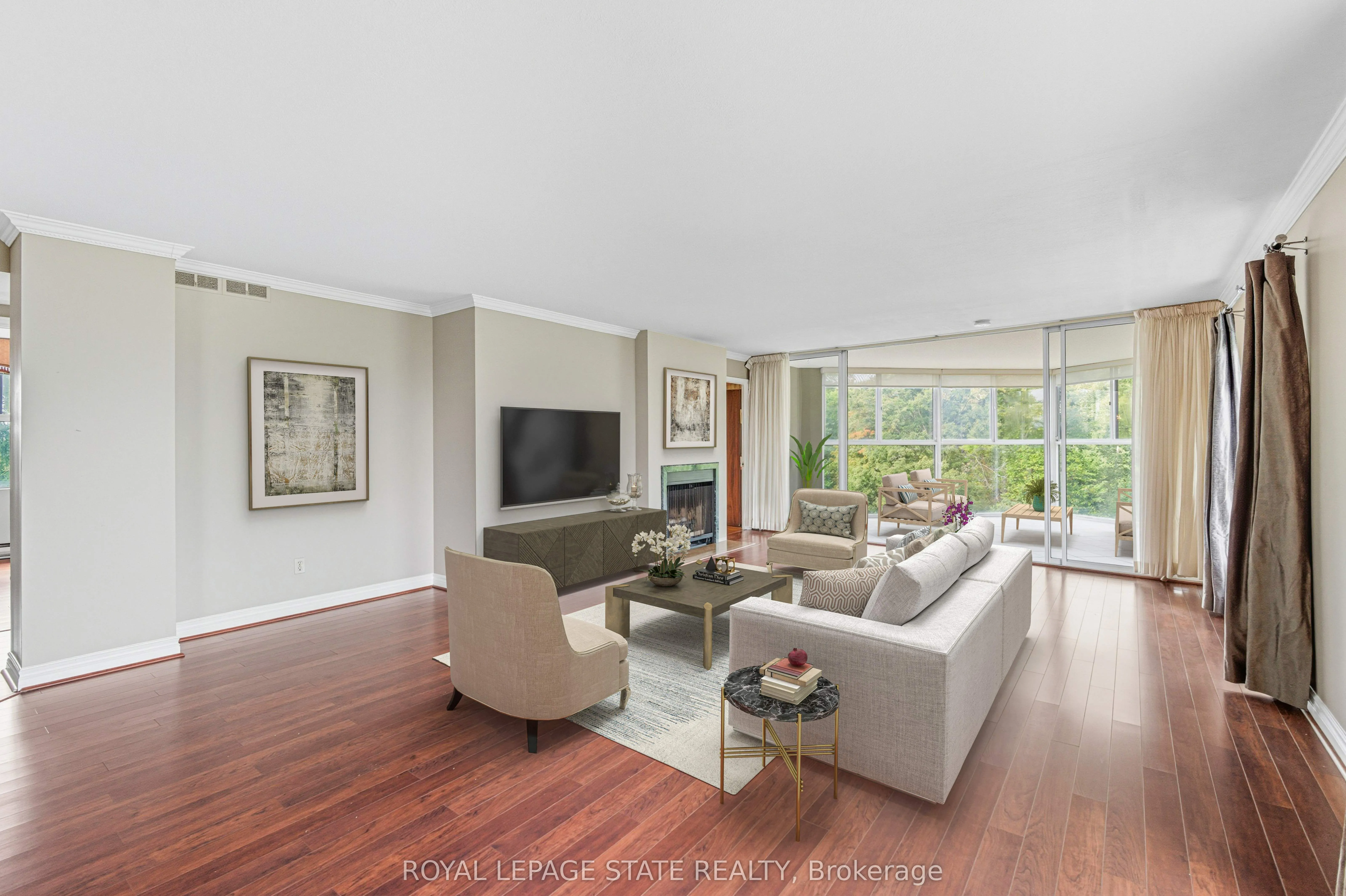 20 Berkley Street, #702