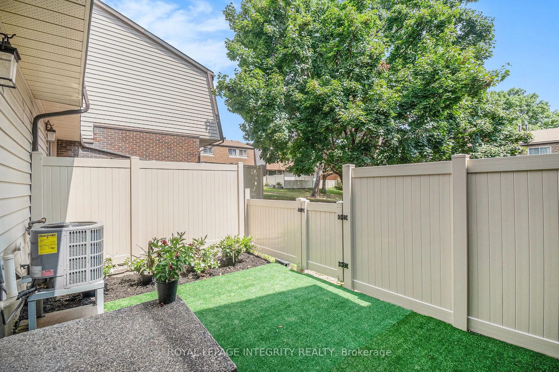 913J Elmsmere Road, #76