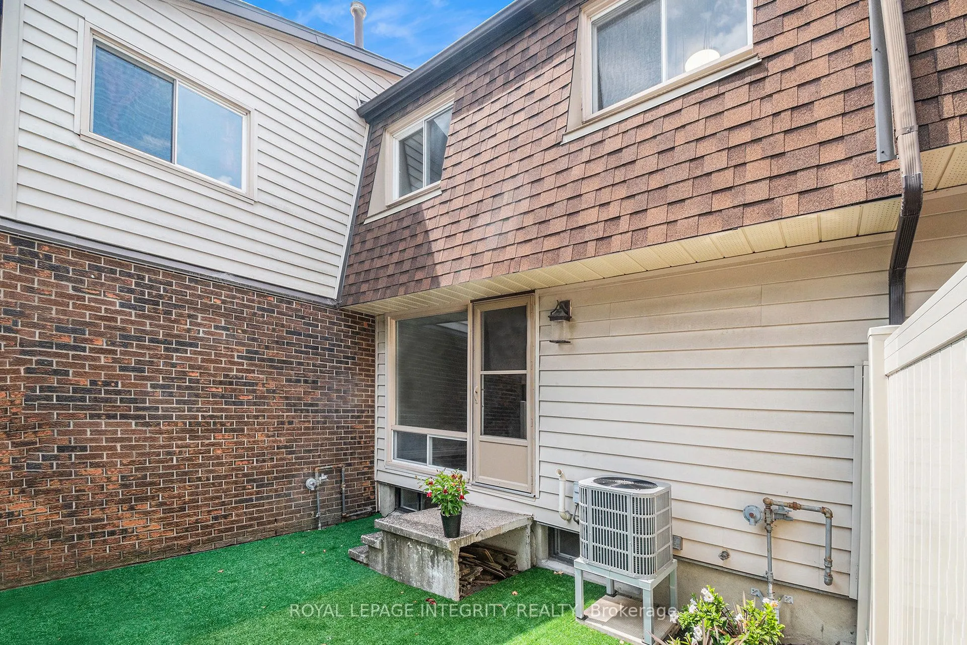 913J Elmsmere Road, #76