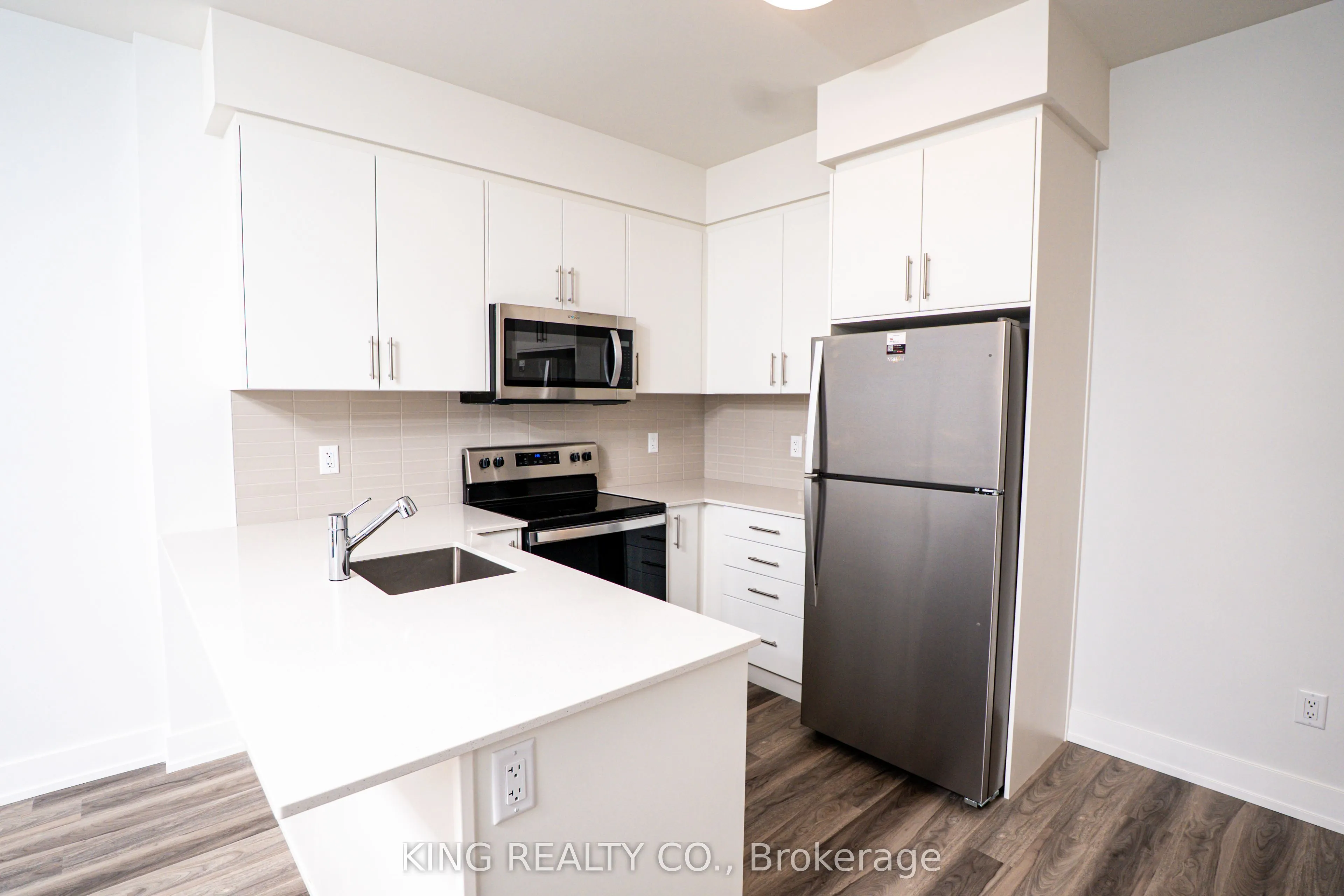 1100 Lackner Pl Place, #204