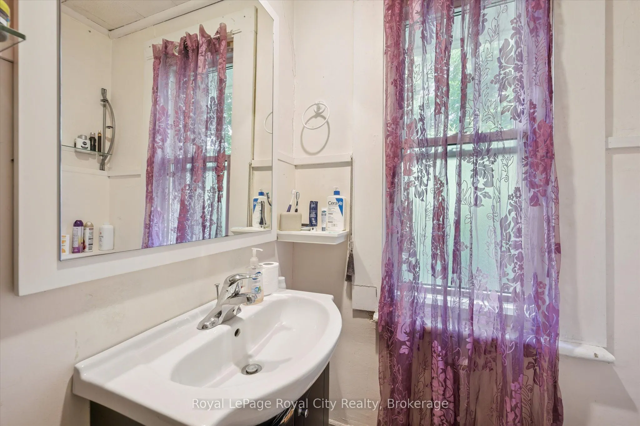 148 Suffolk Street W