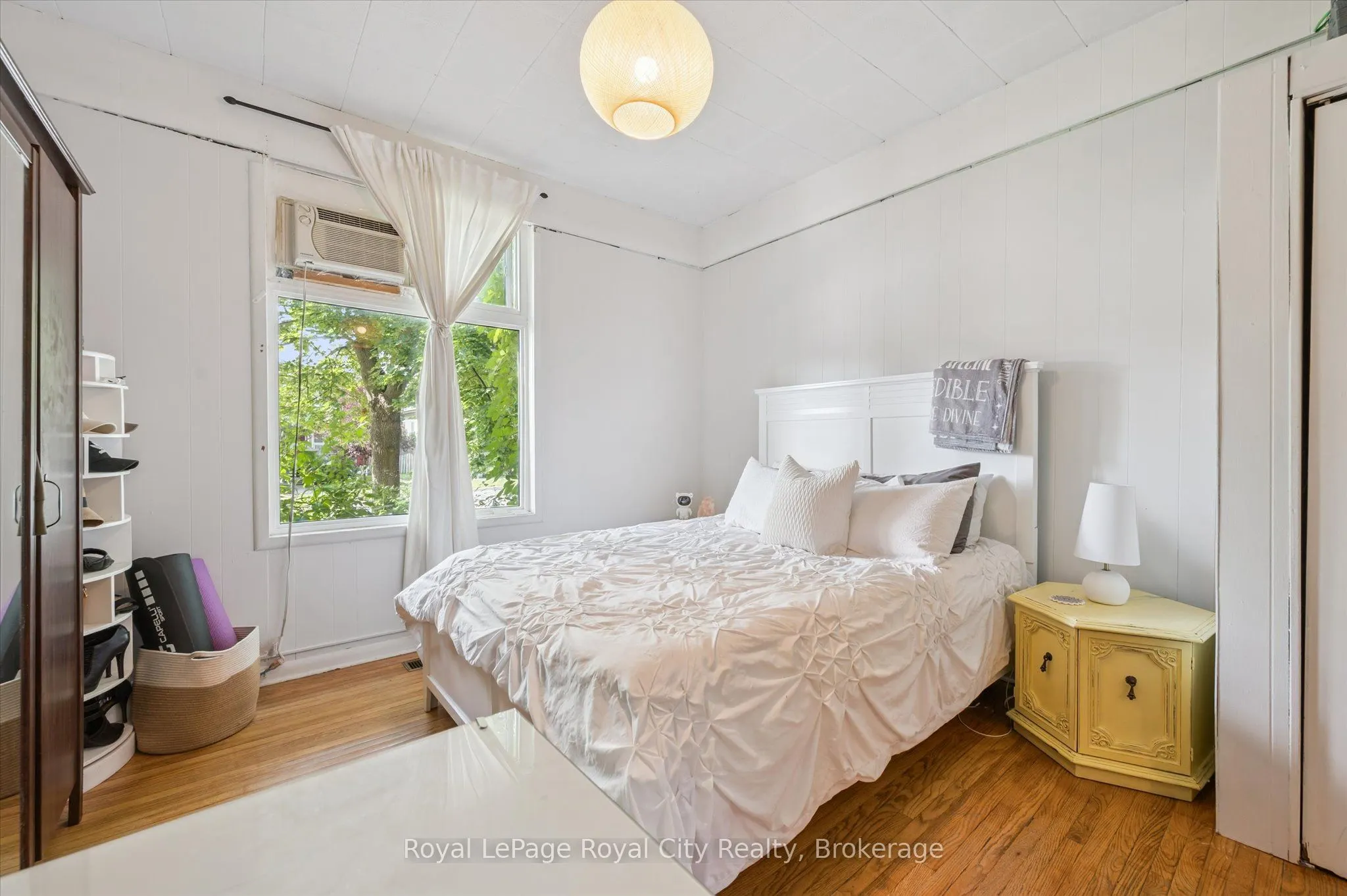 148 Suffolk Street W