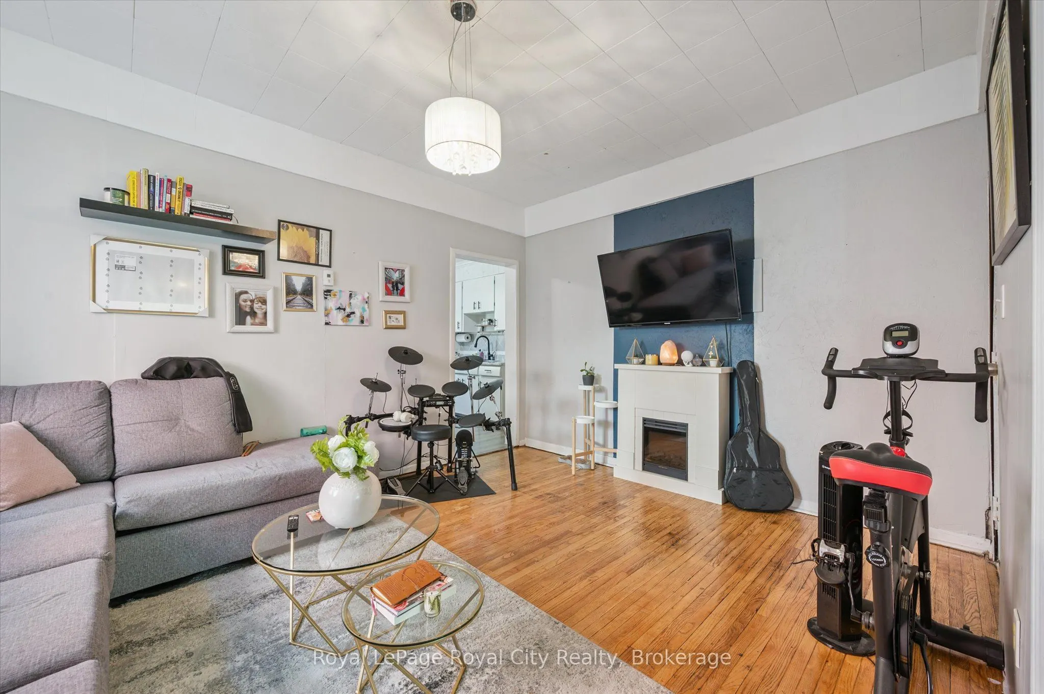 148 Suffolk Street W