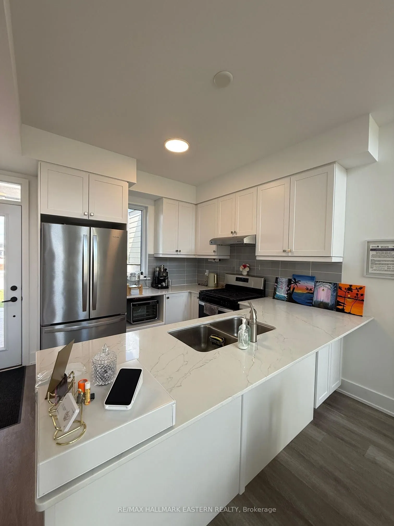 19 West Street N, #4