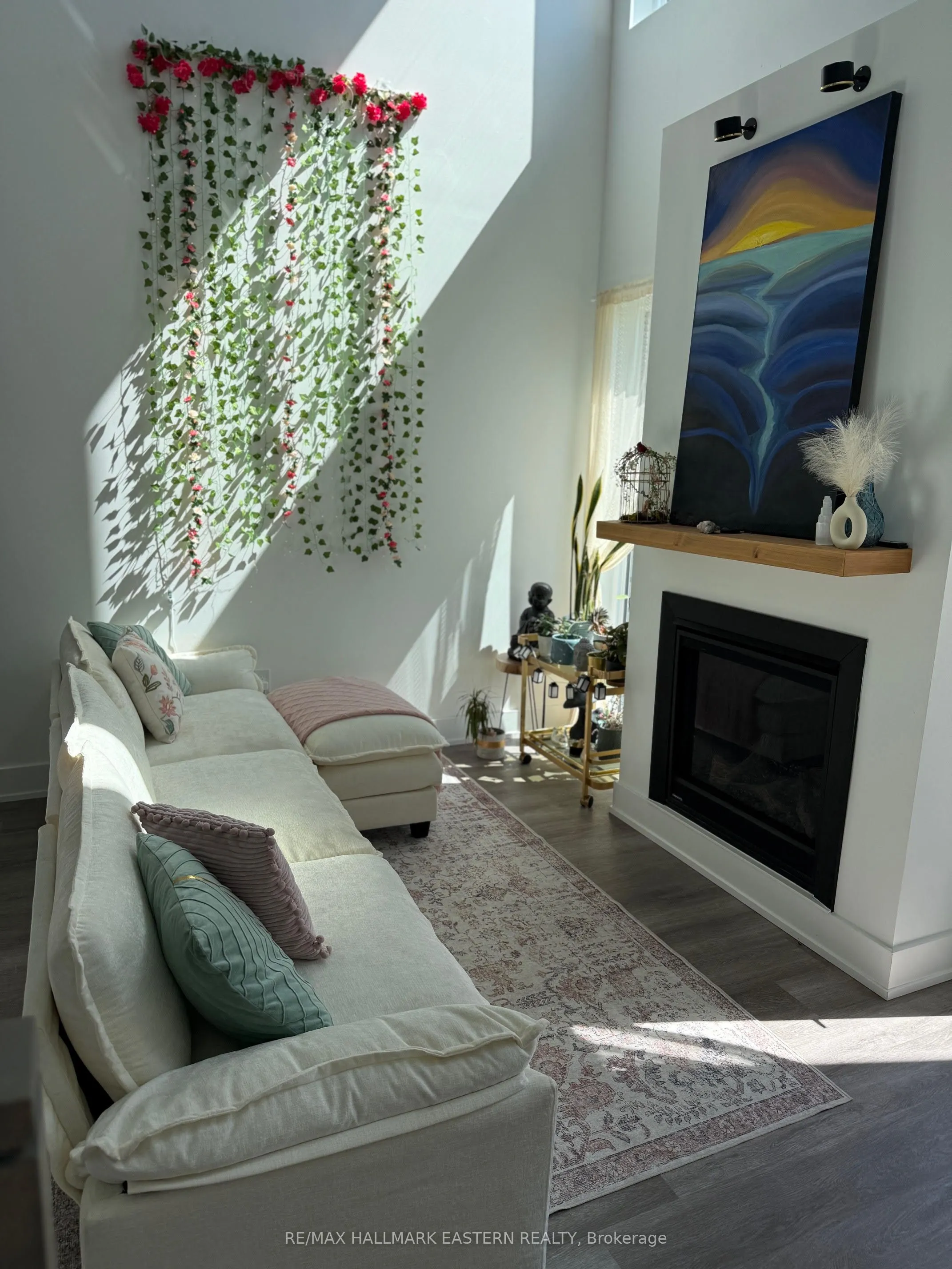 19 West Street N, #4