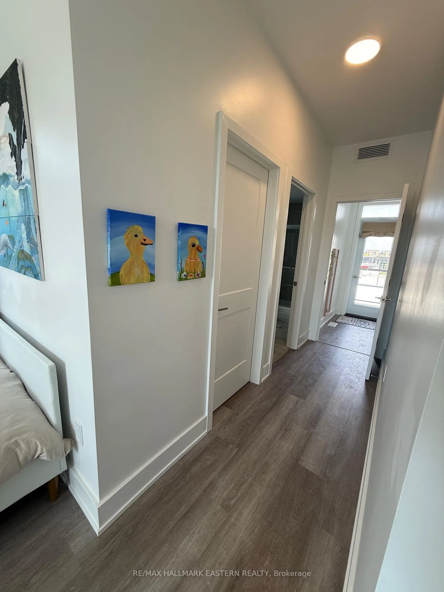 19 West Street N, #4