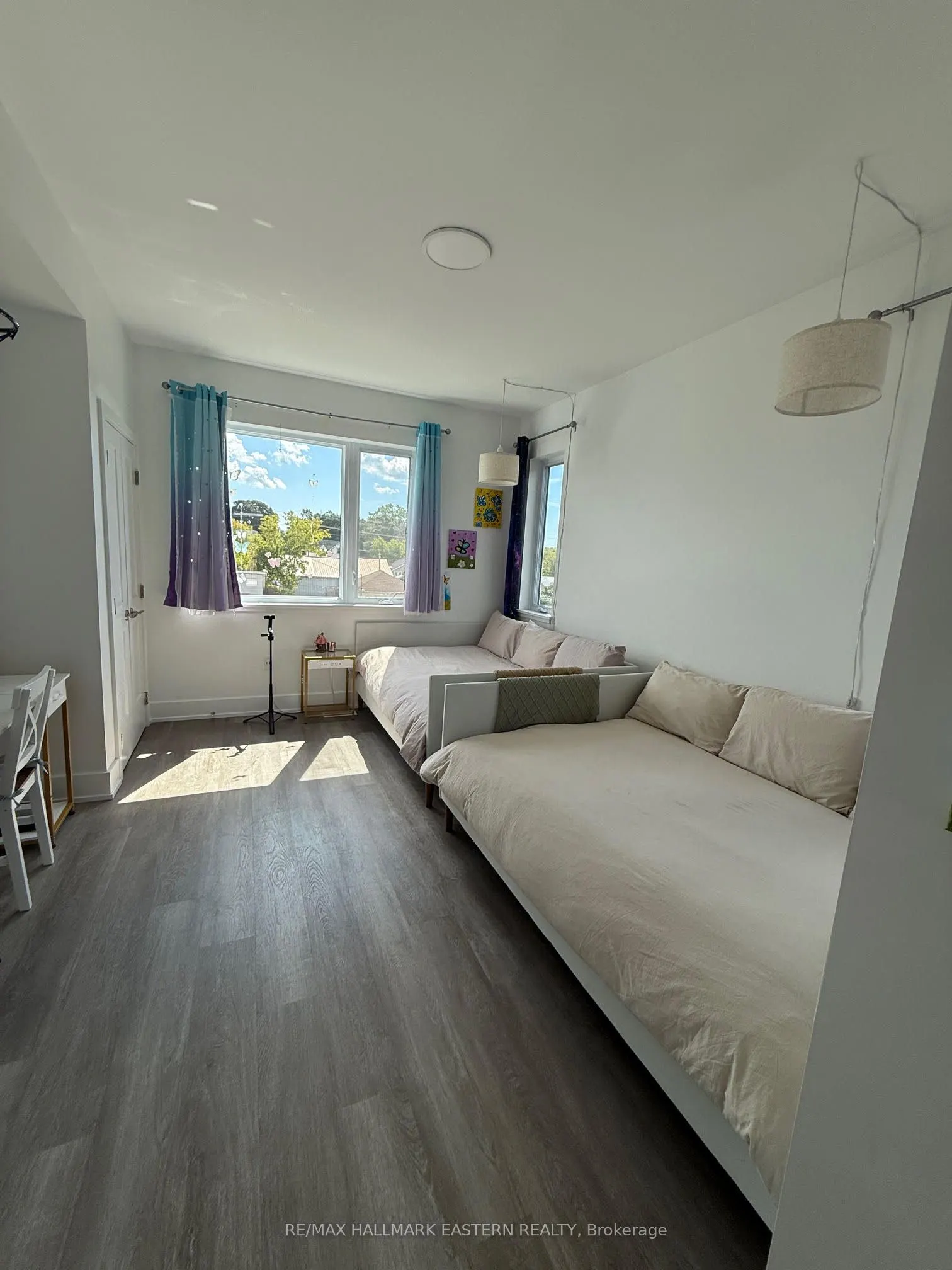 19 West Street N, #4