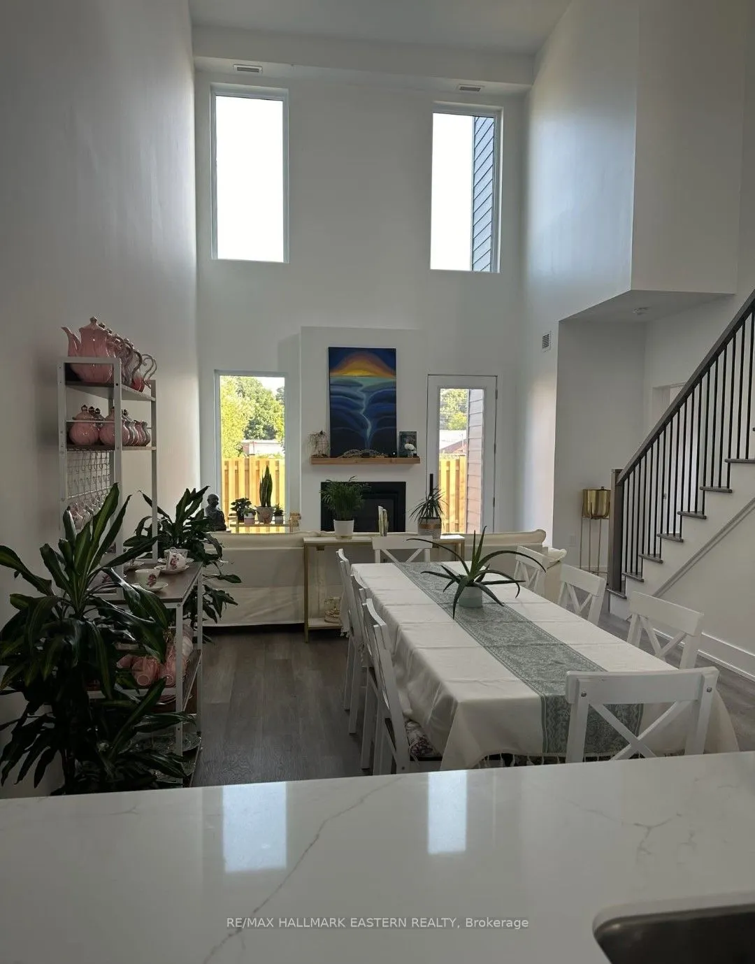 19 West Street N, #4