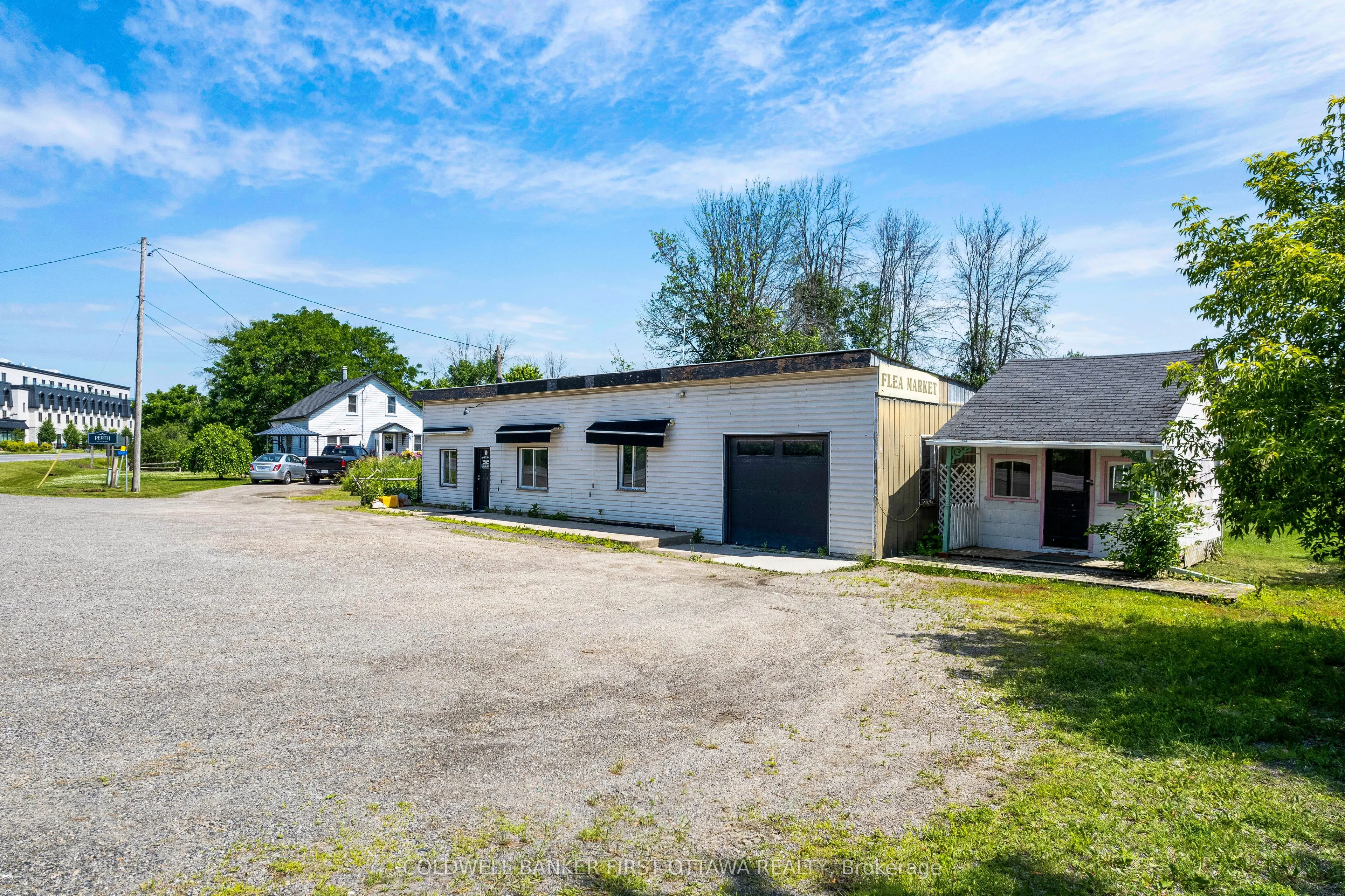 3004 Rideau Ferry Road