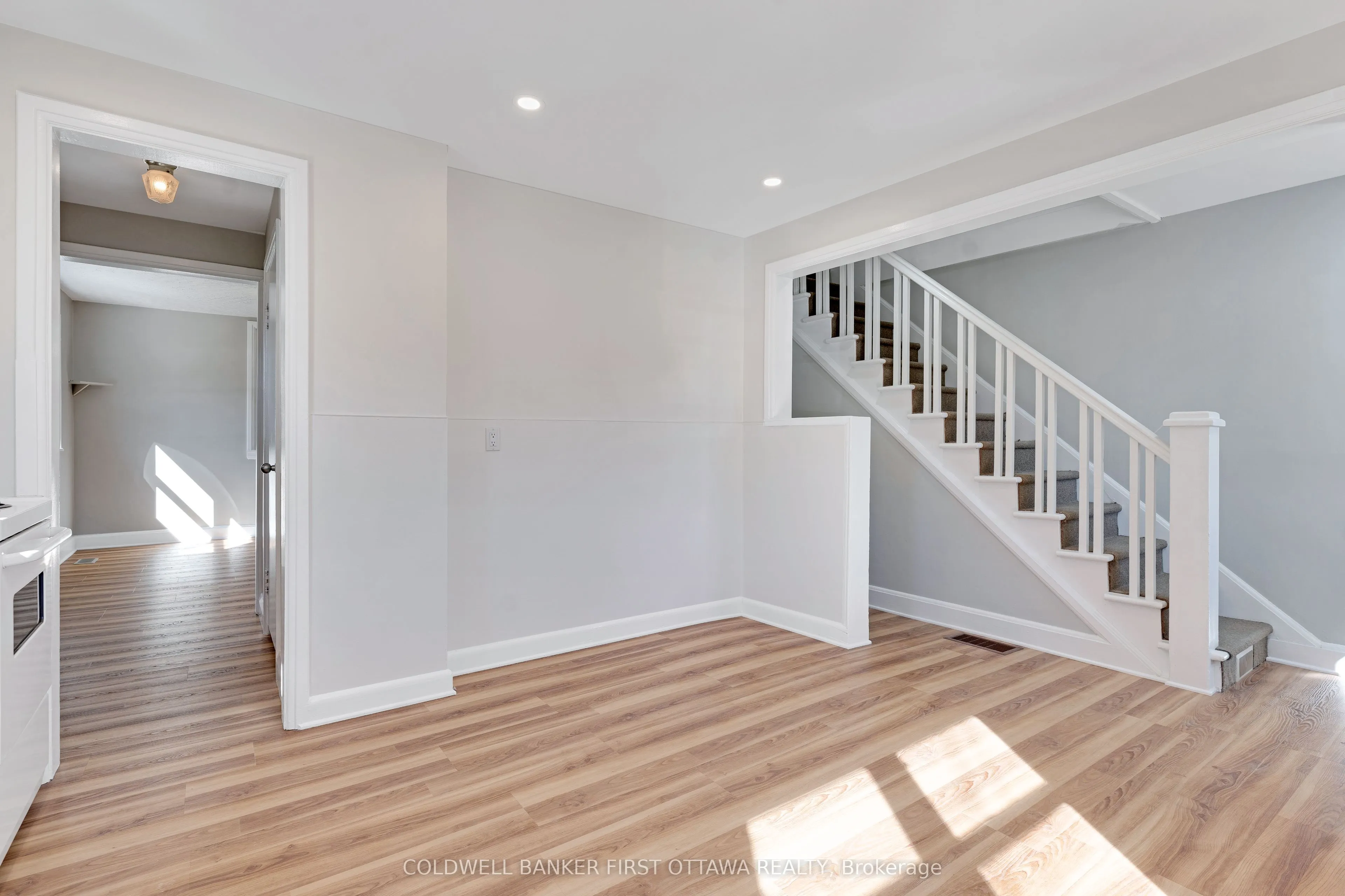 3004 Rideau Ferry Road