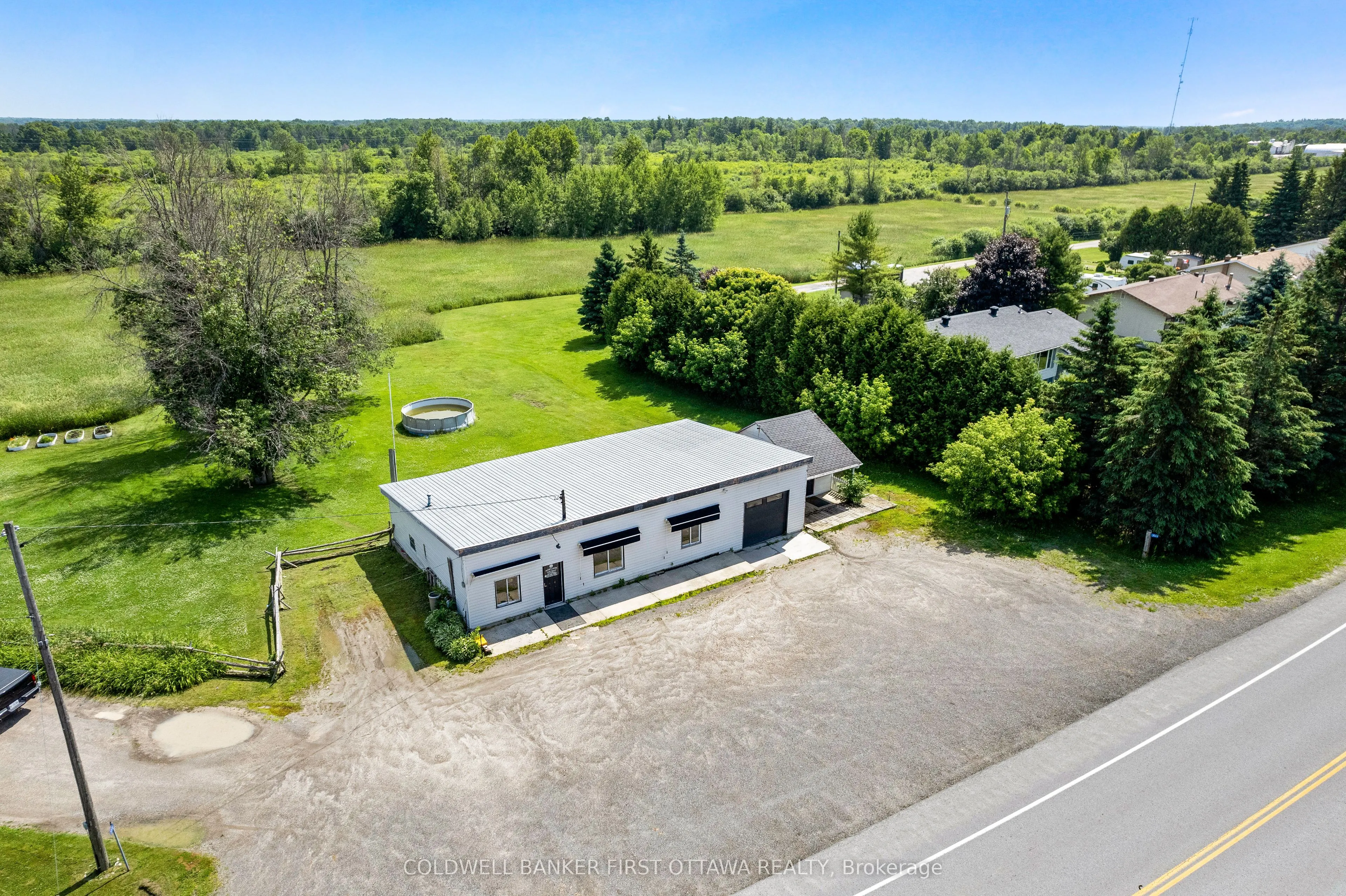 3004 Rideau Ferry Road