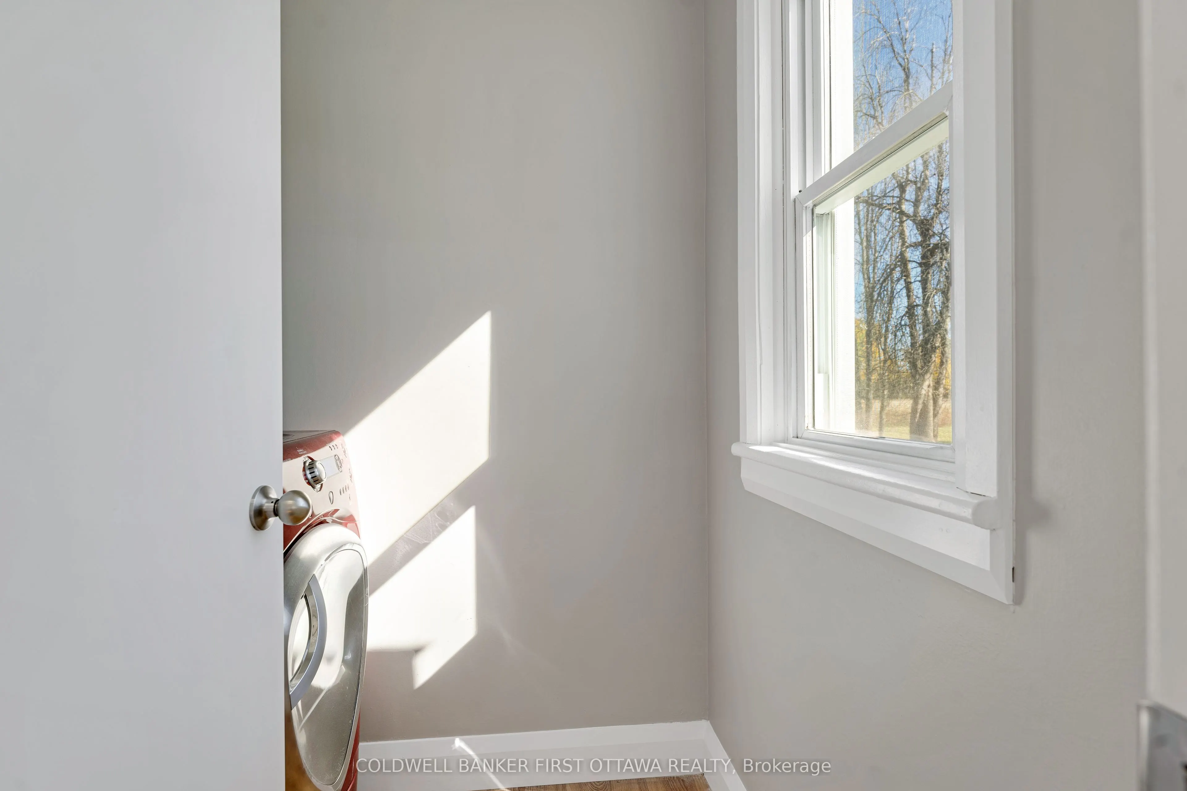 3004 Rideau Ferry Road