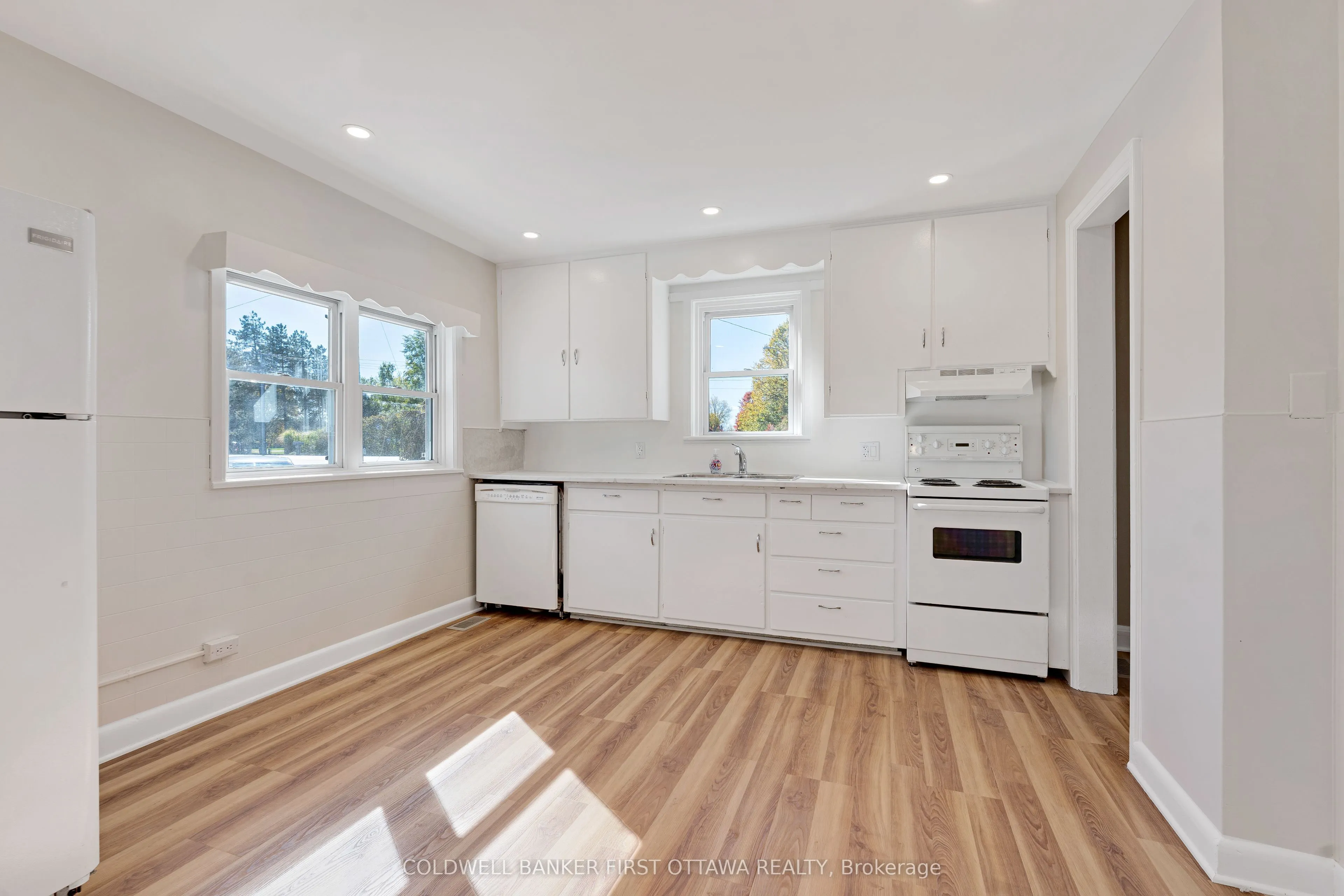 3004 Rideau Ferry Road