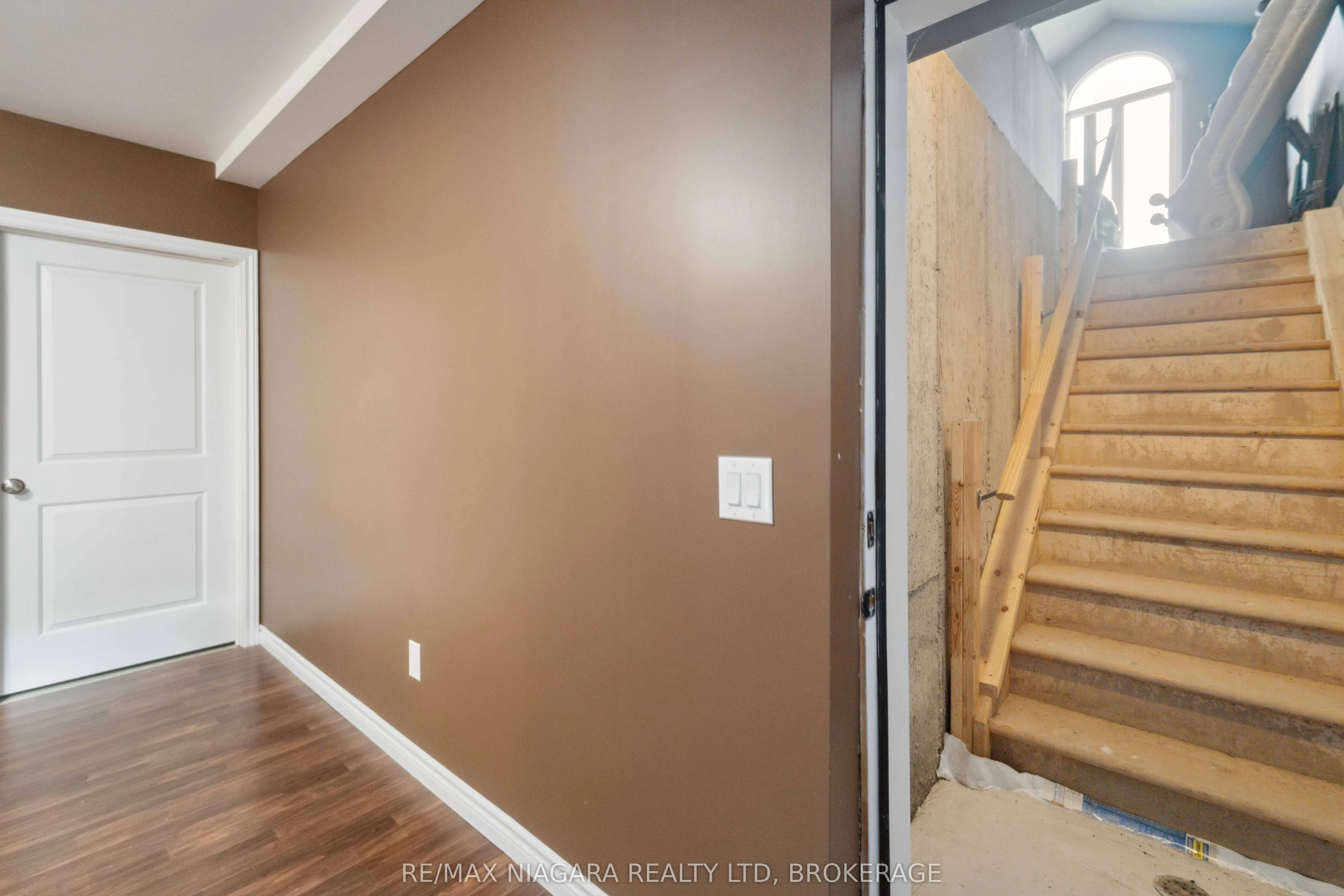 3555 CANFIELD Crescent