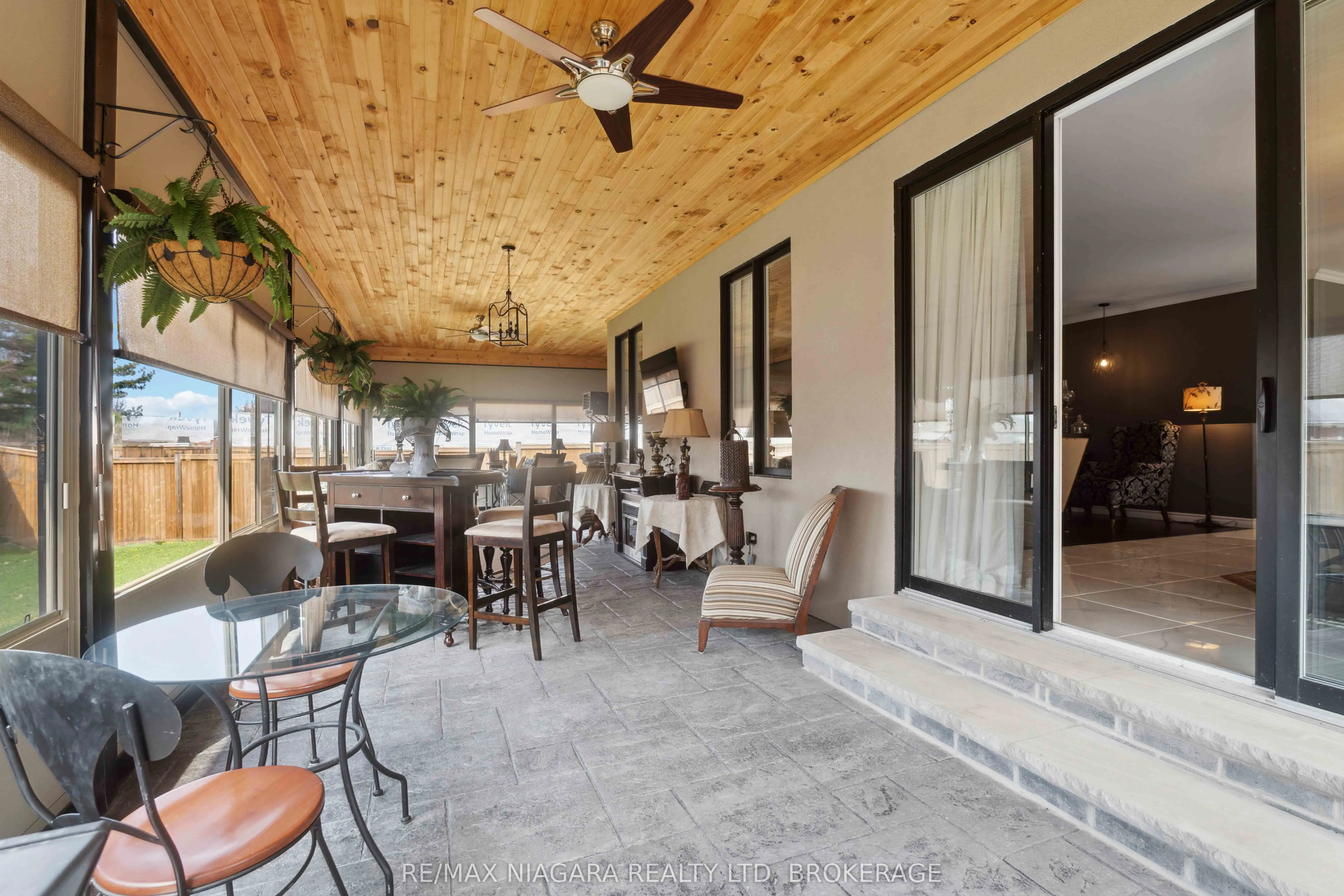 3555 CANFIELD Crescent