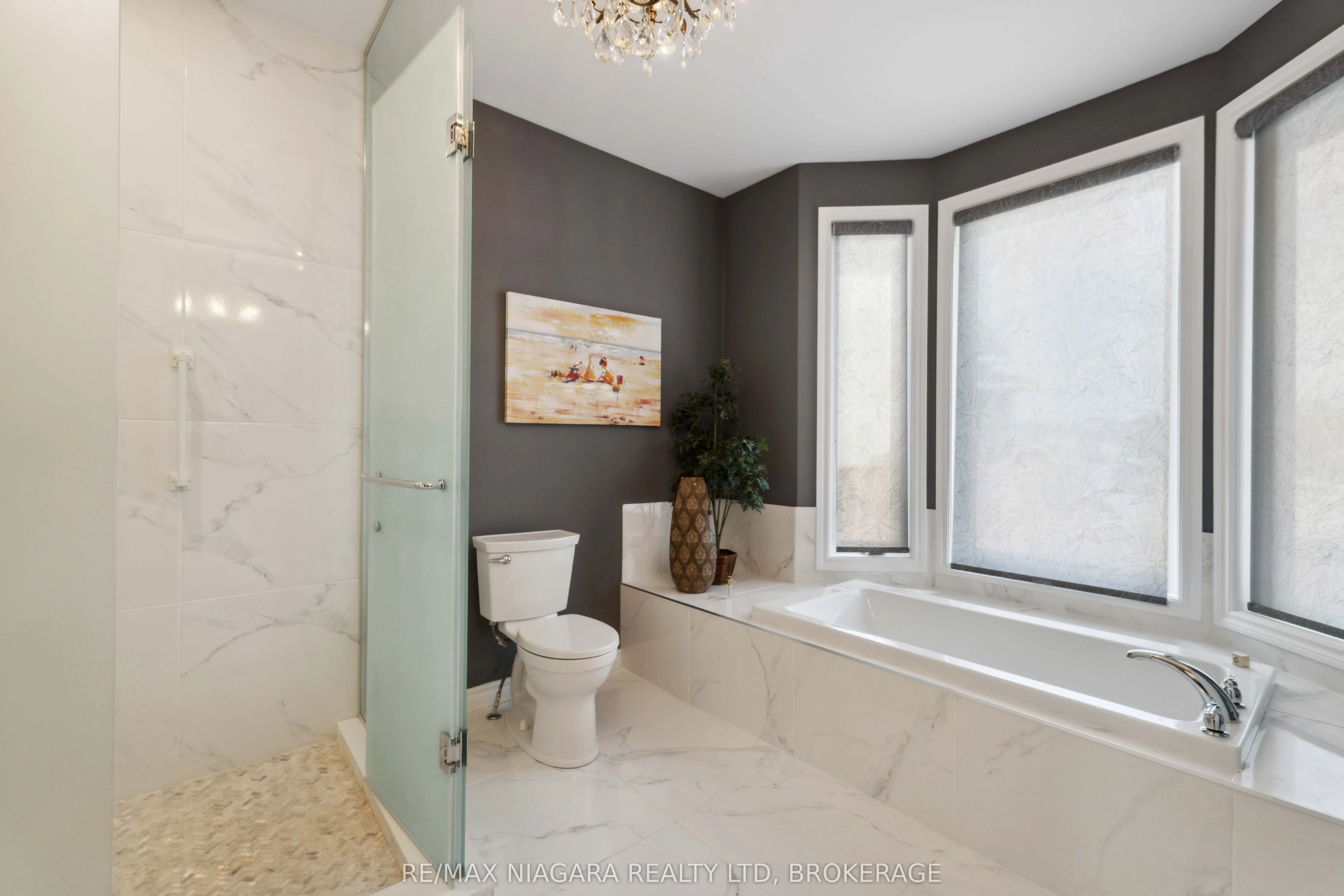 3555 CANFIELD Crescent