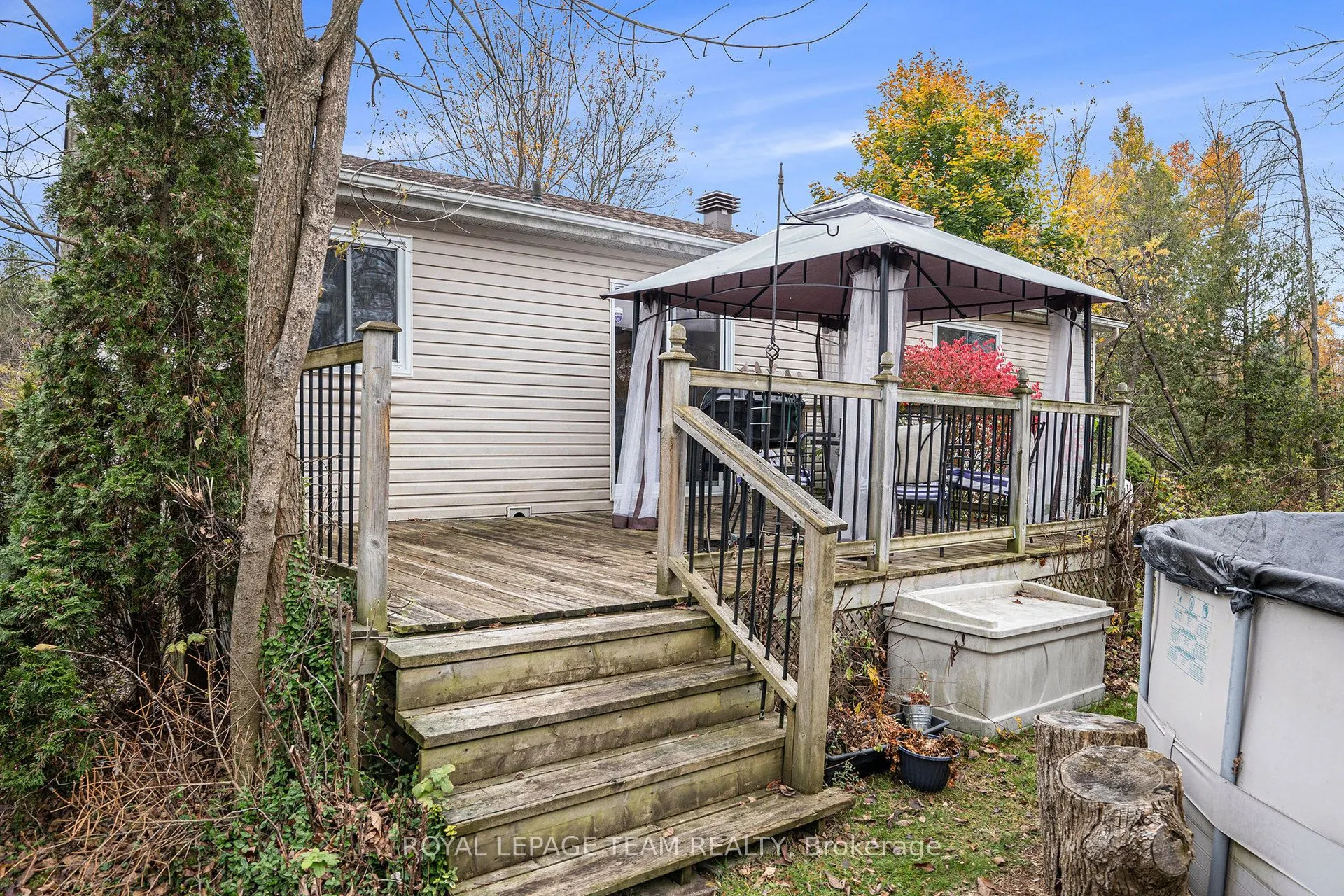 4 Black Walnut Road