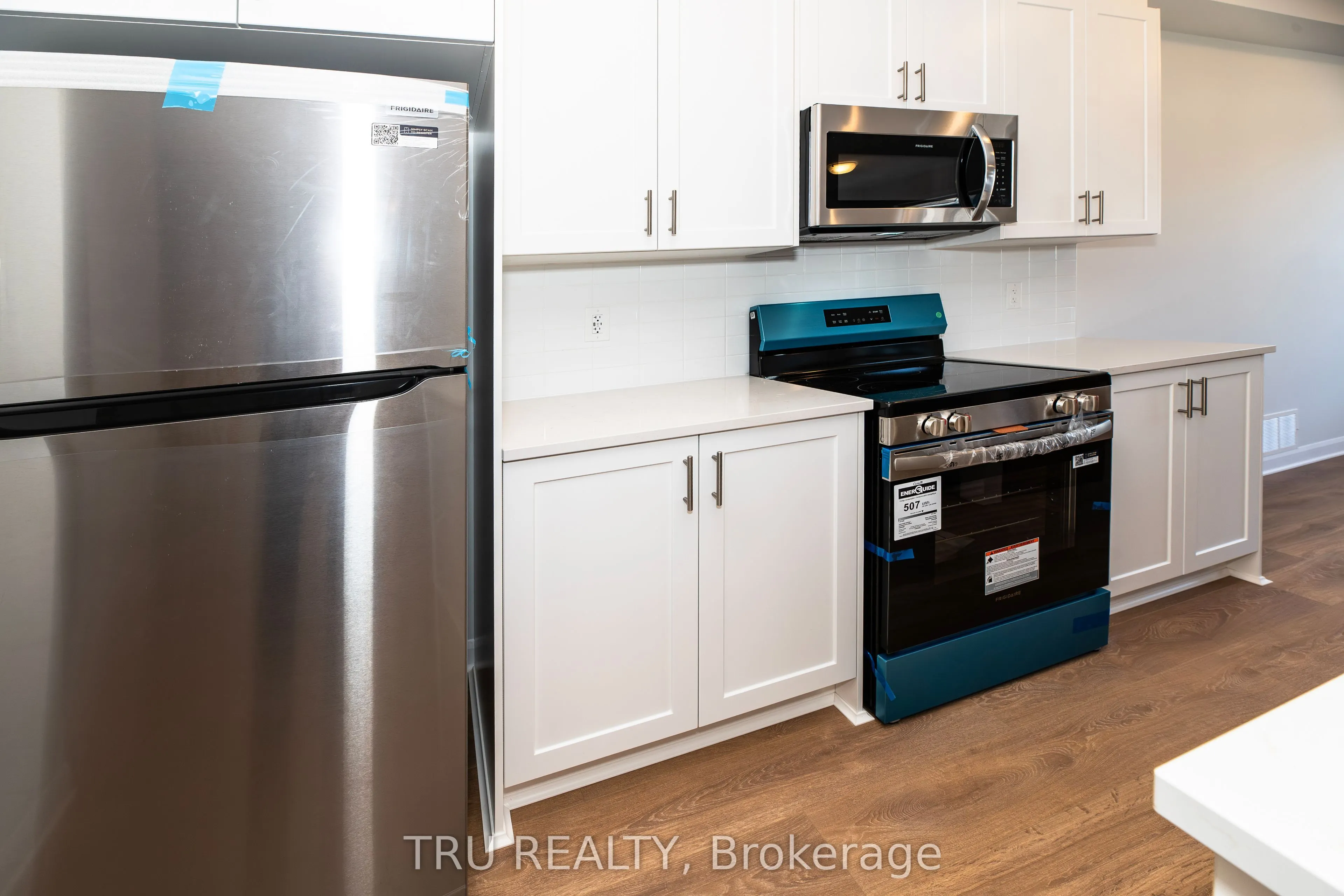 517 Woodlily Private