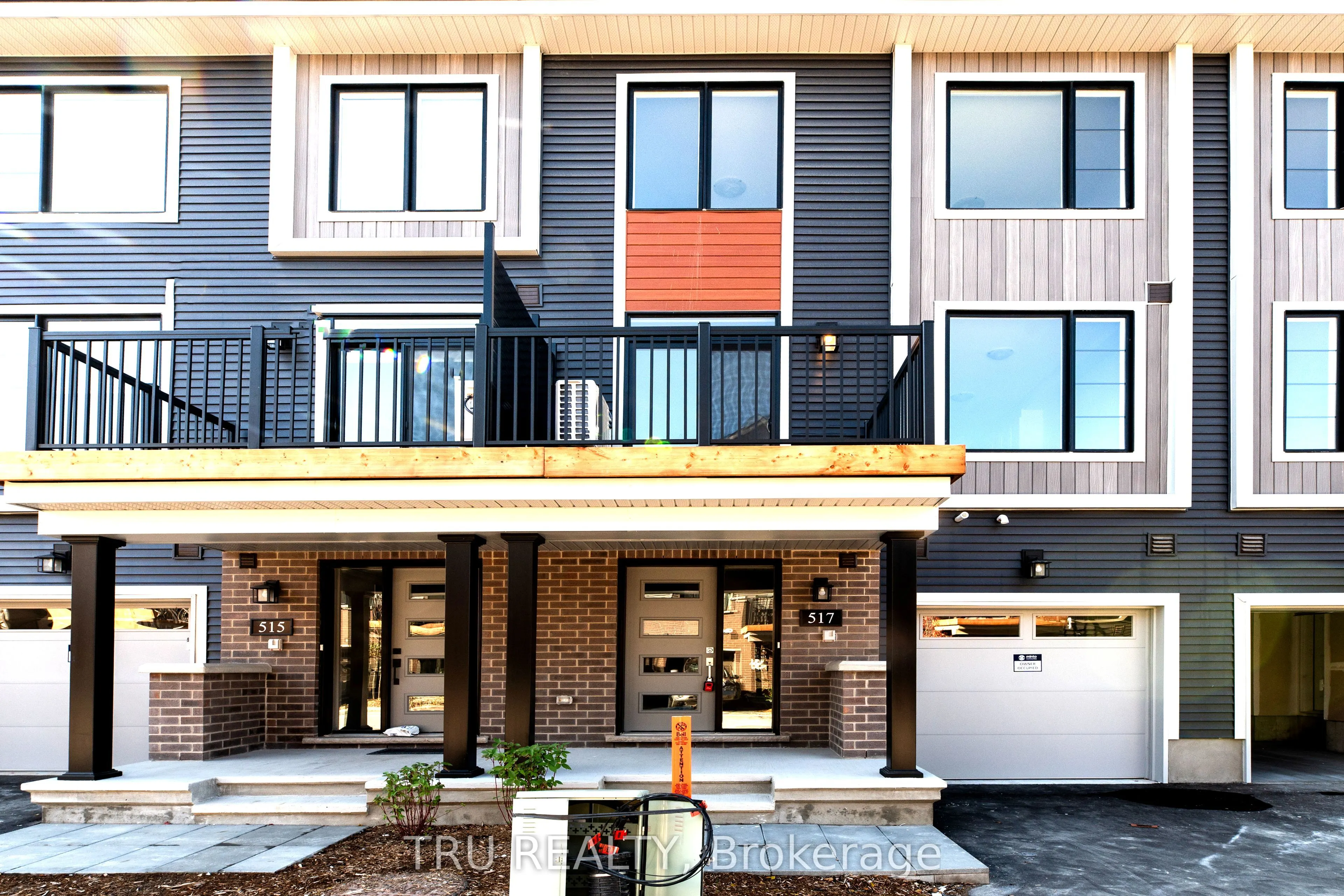 517 Woodlily Private