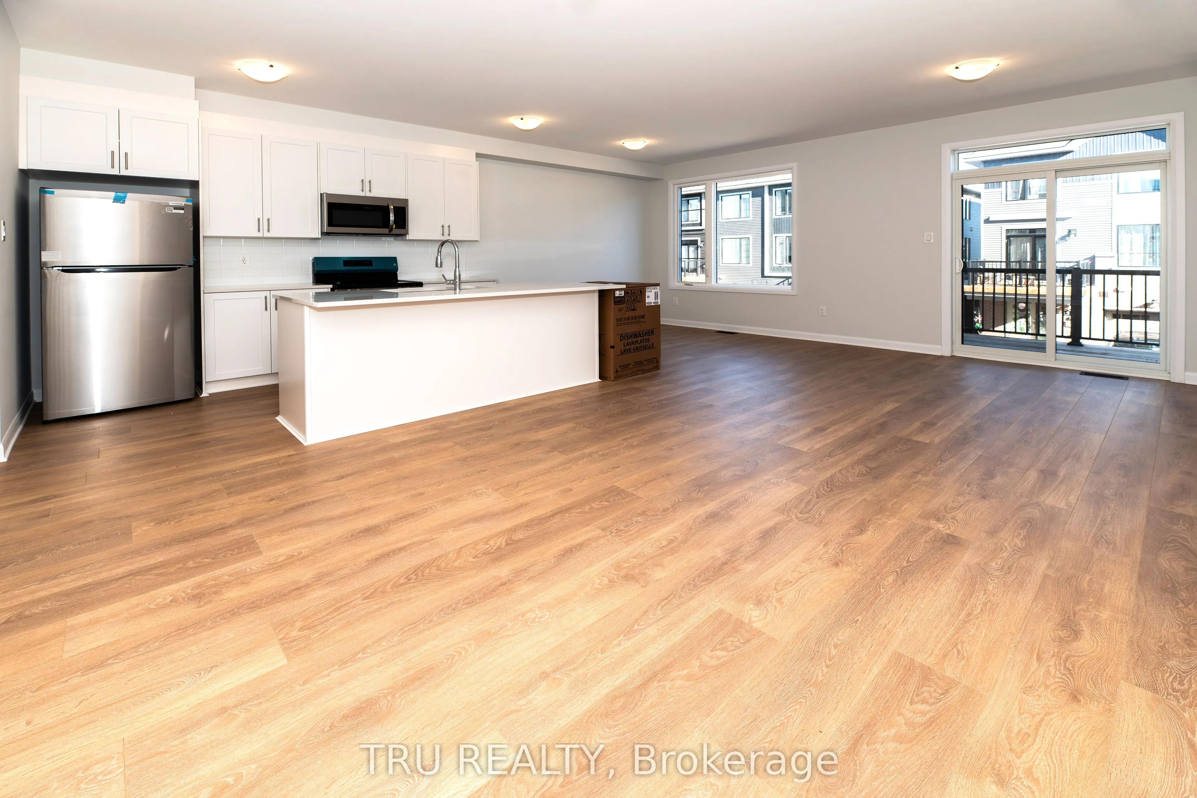 517 Woodlily Private