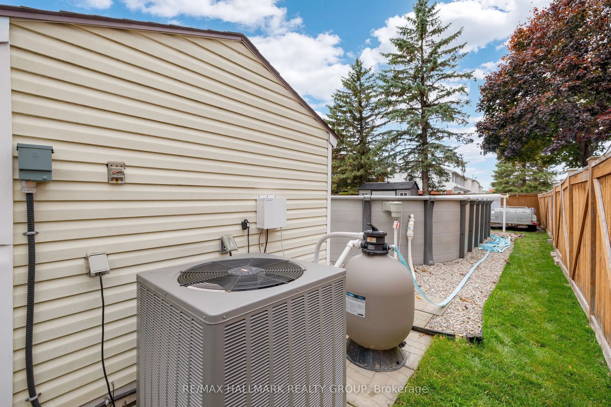 336 McEachern Crescent