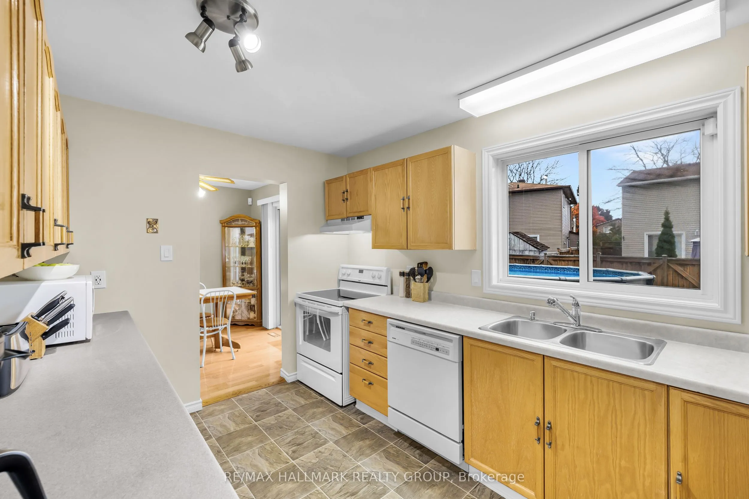 336 McEachern Crescent