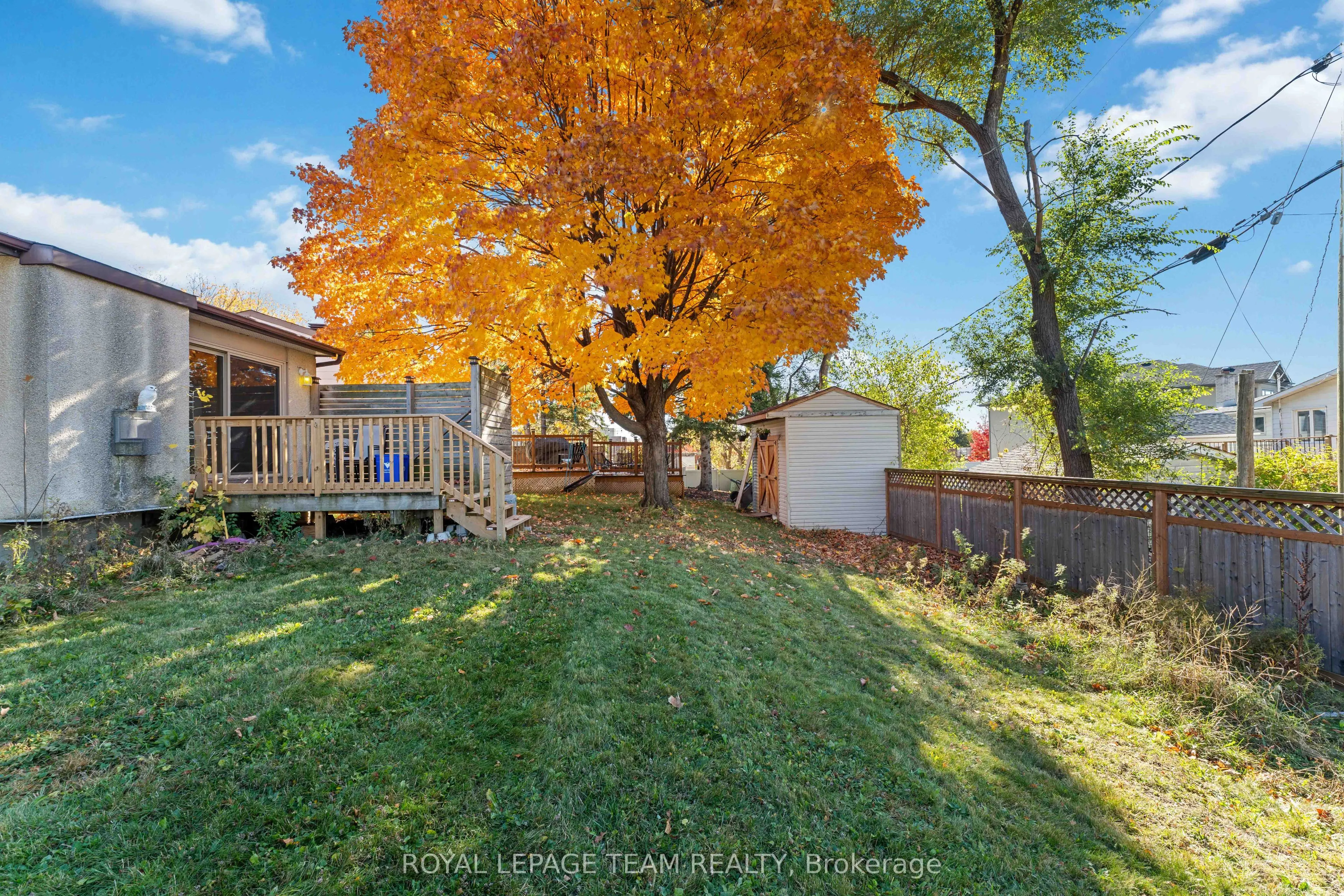 1094 Alenmede Crescent