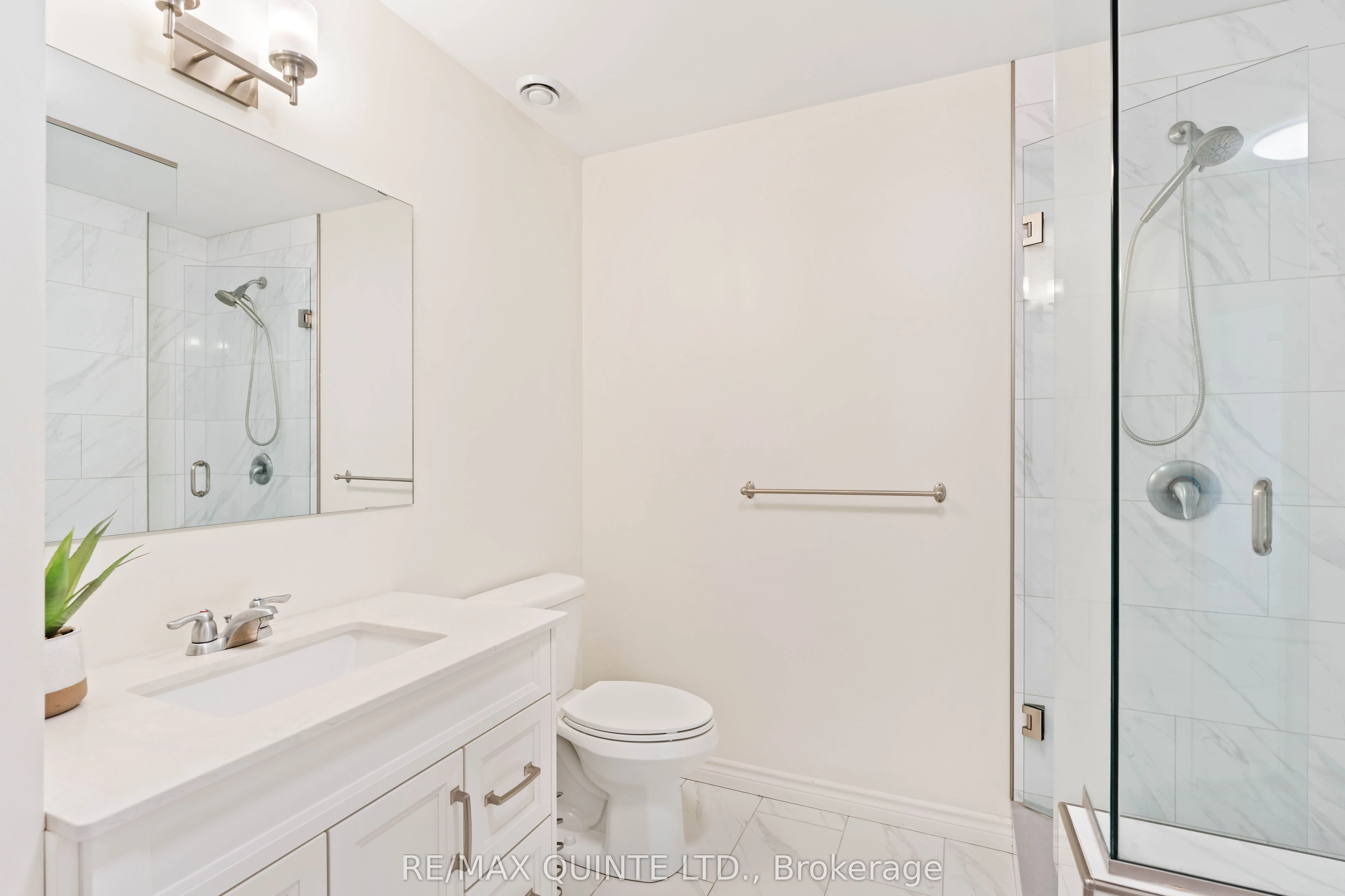 199 Front Street, #303