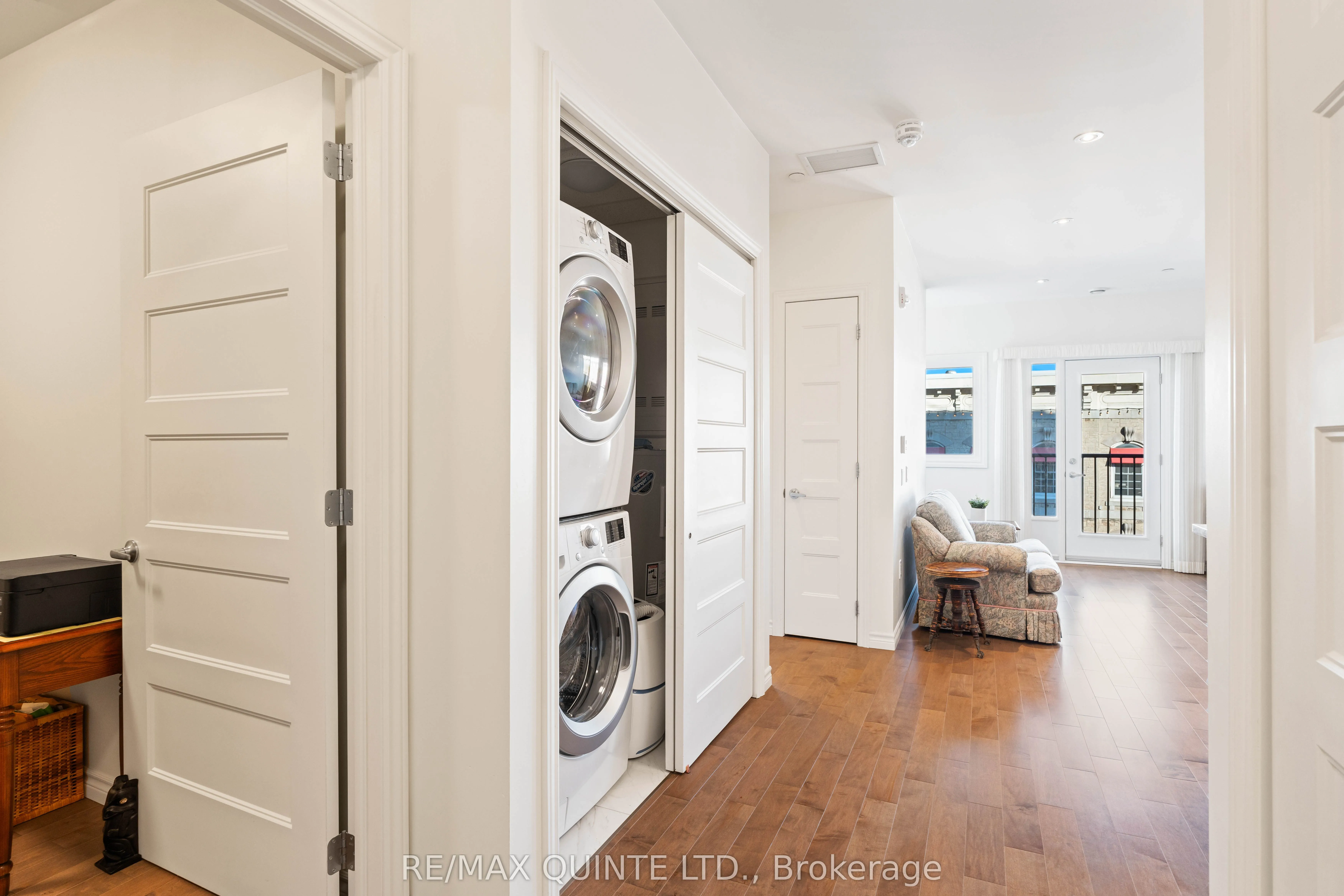 199 Front Street, #303