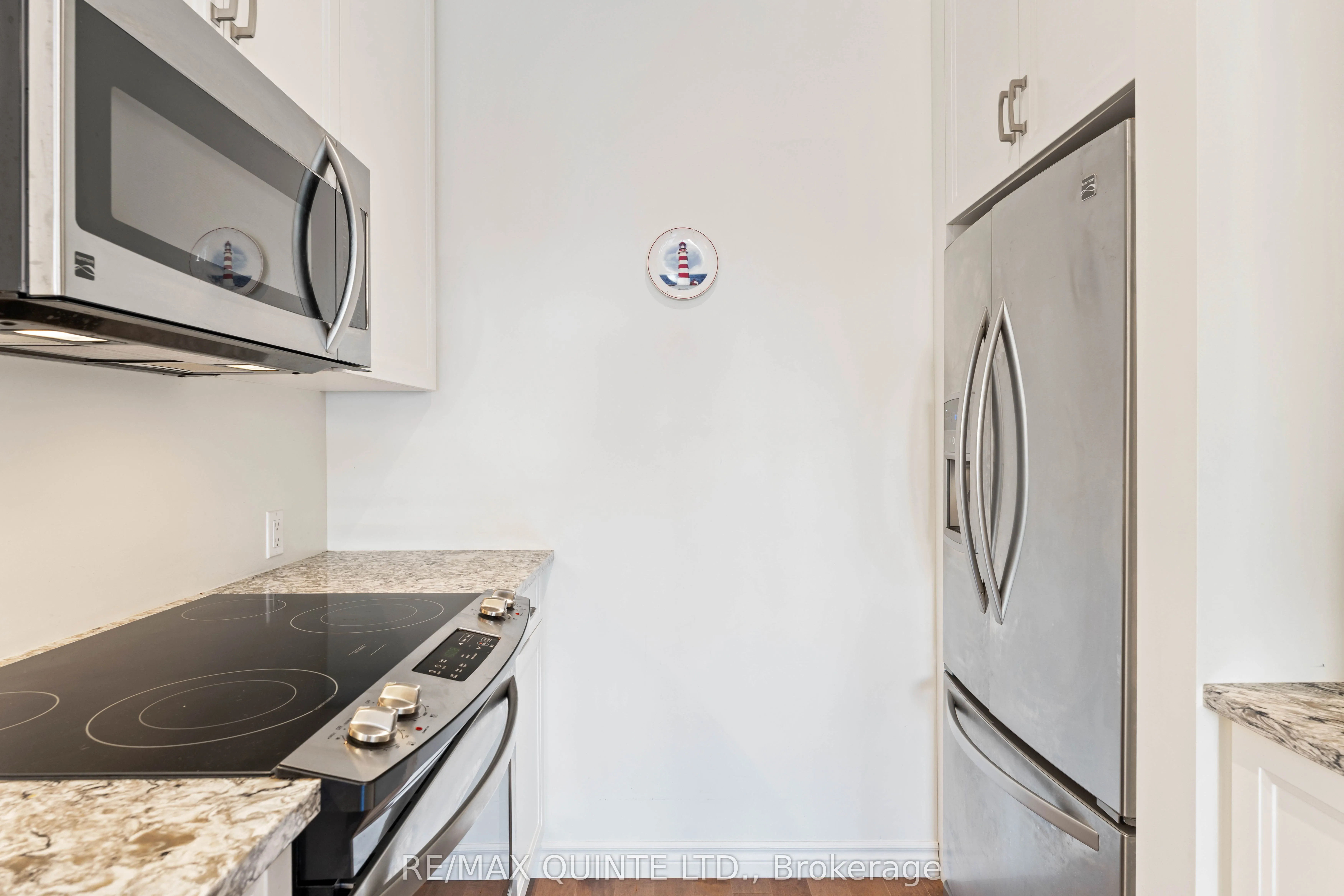 199 Front Street, #303