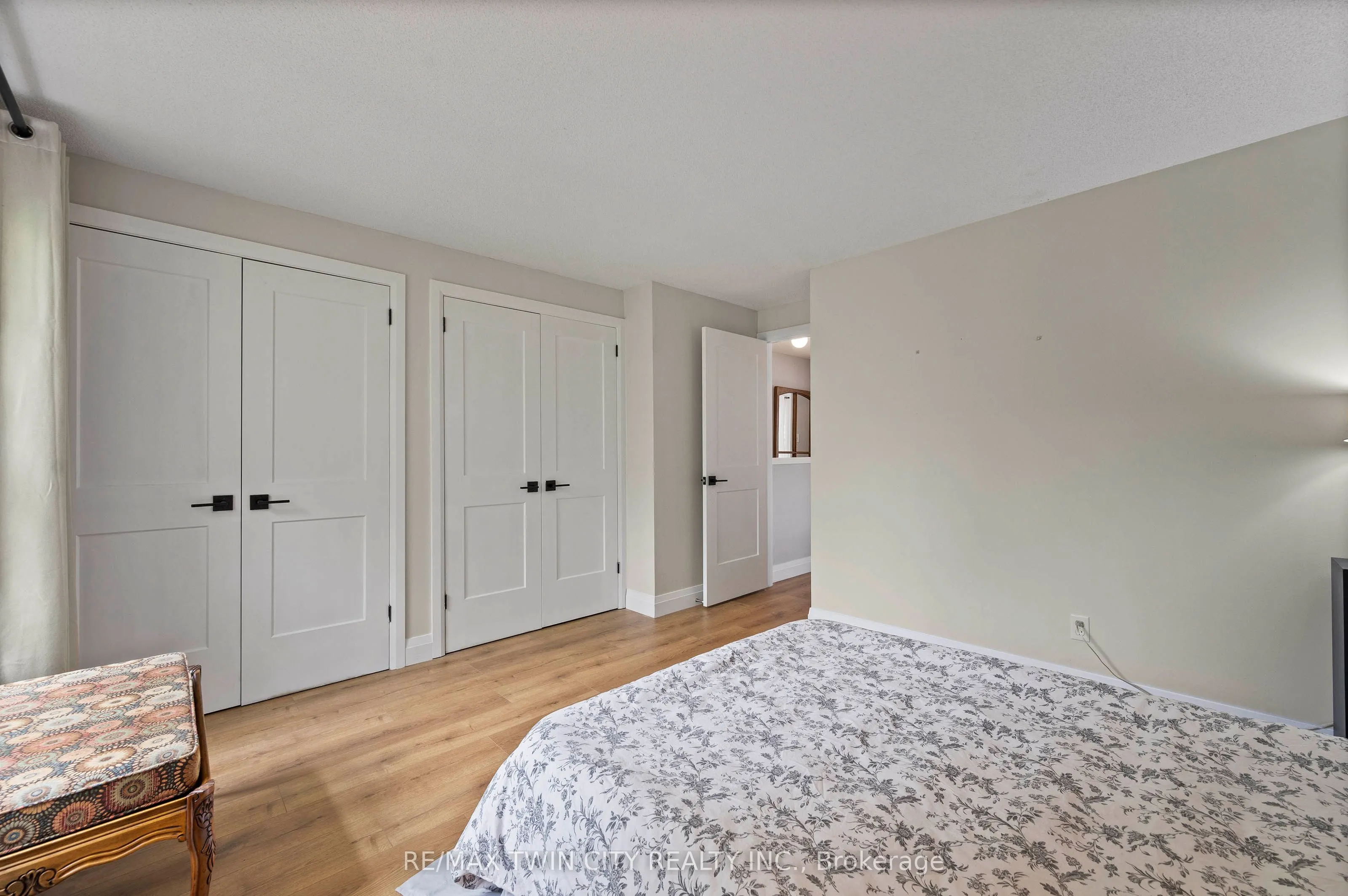 465 Woolwich Street N, #32