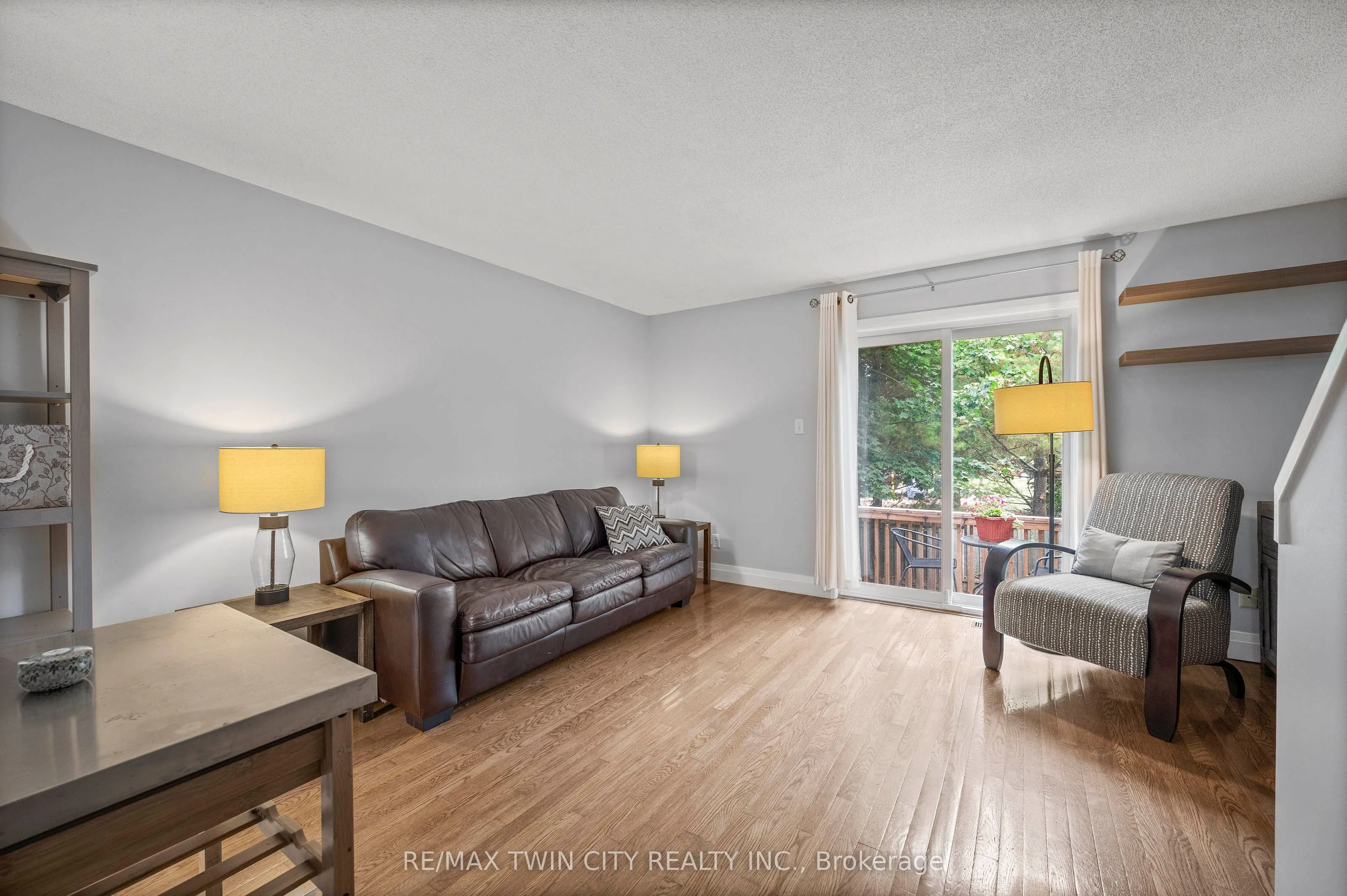 465 Woolwich Street N, #32