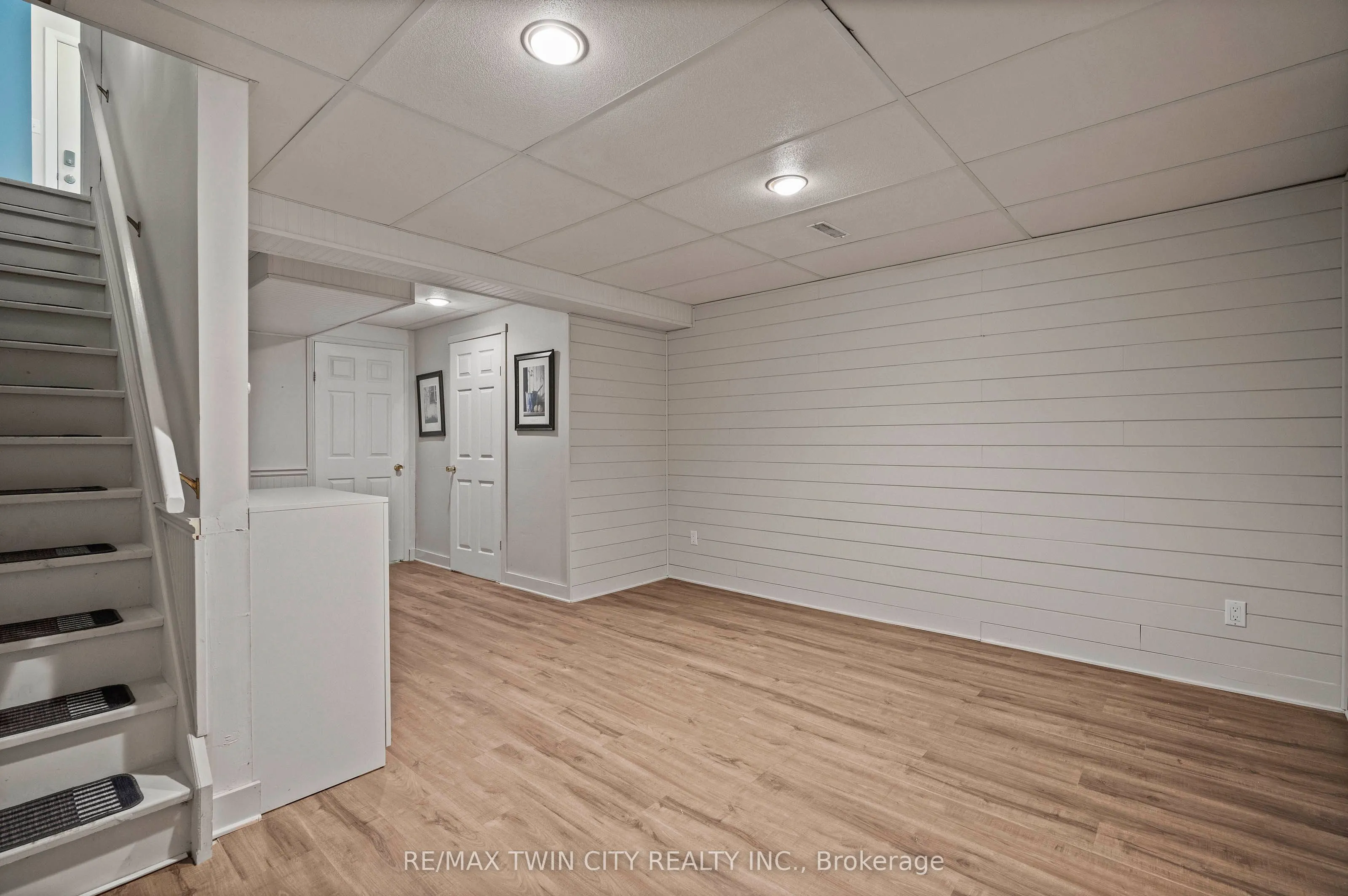 465 Woolwich Street N, #32