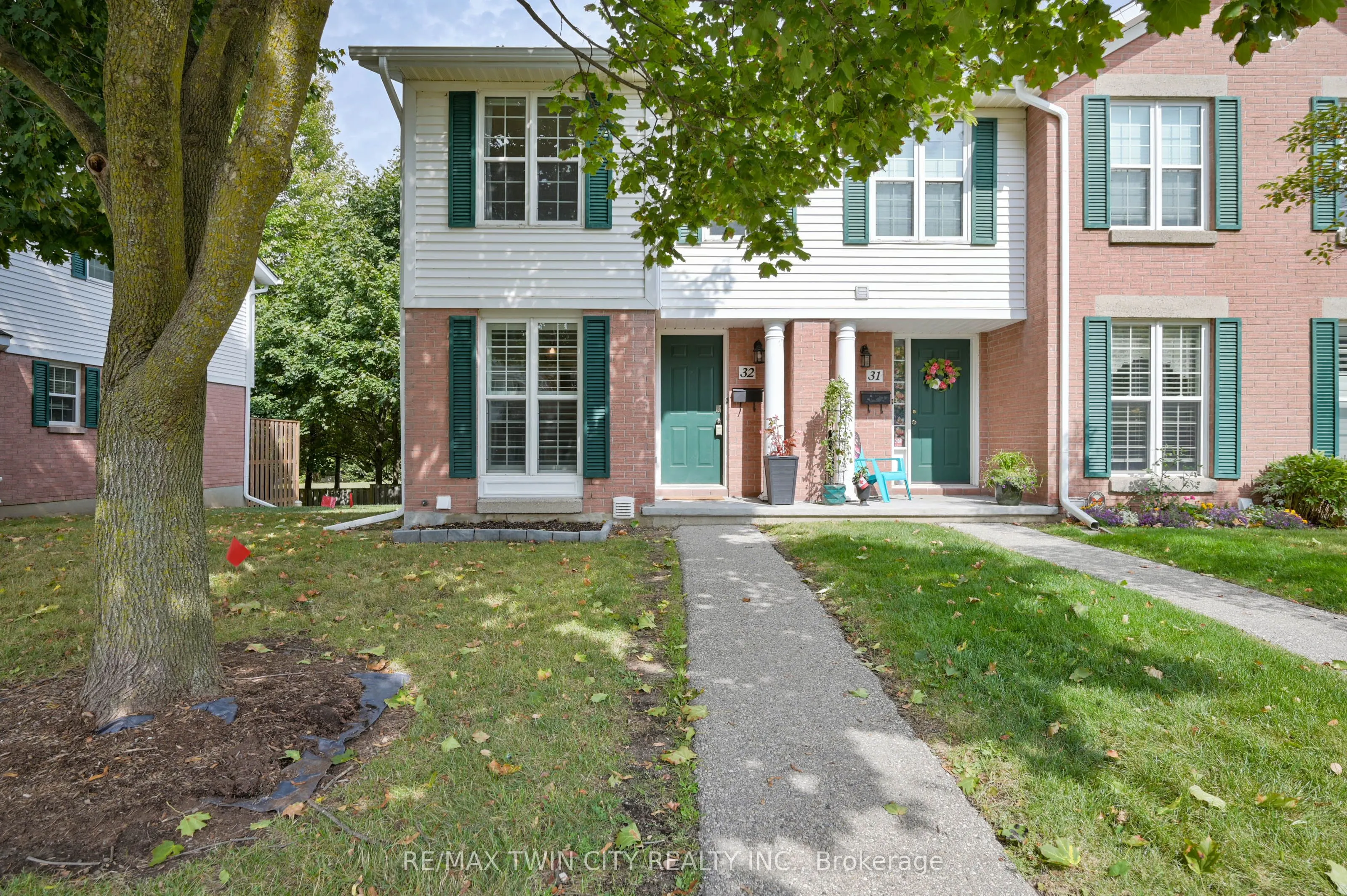 465 Woolwich Street N, #32