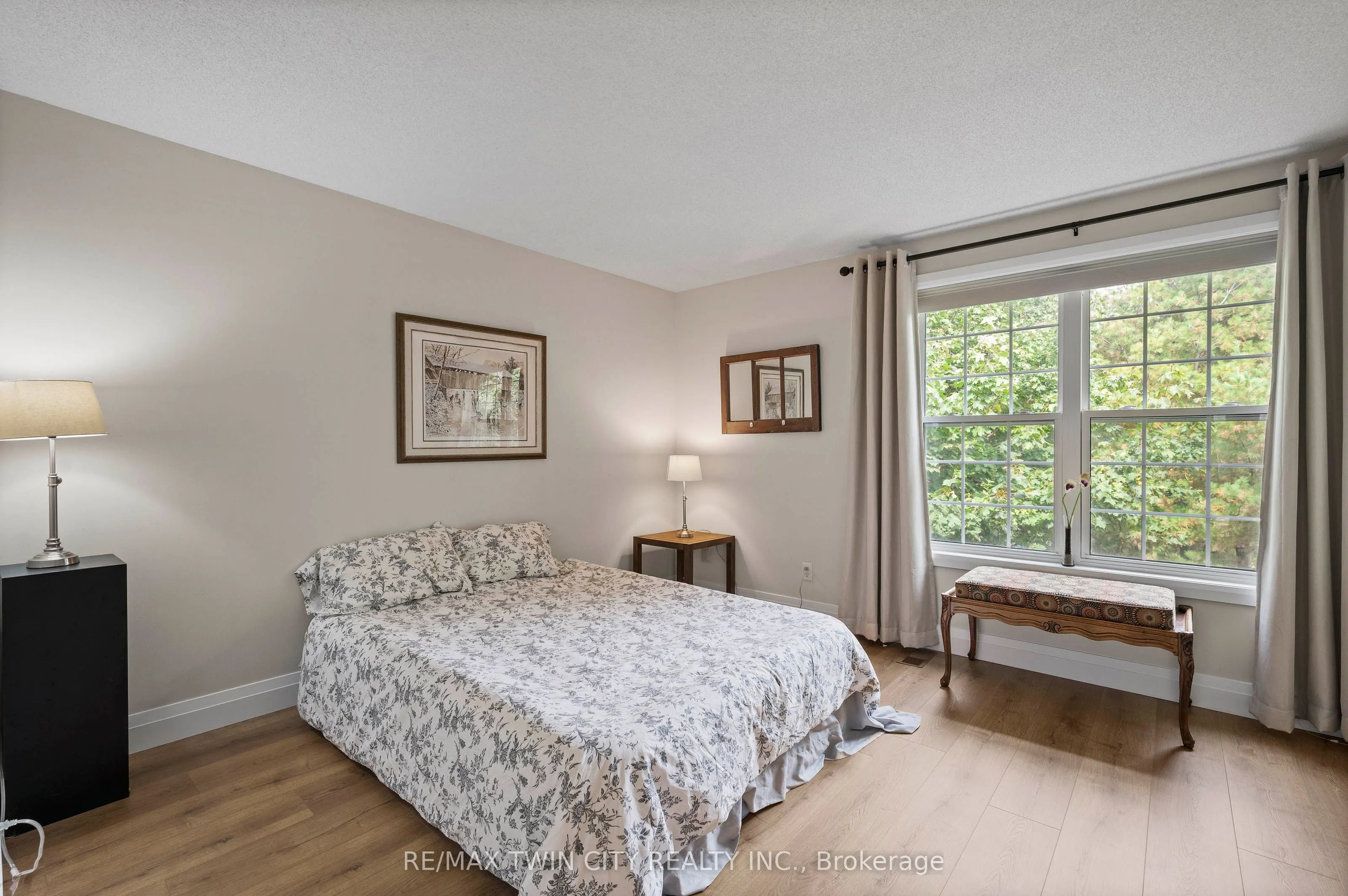 465 Woolwich Street N, #32