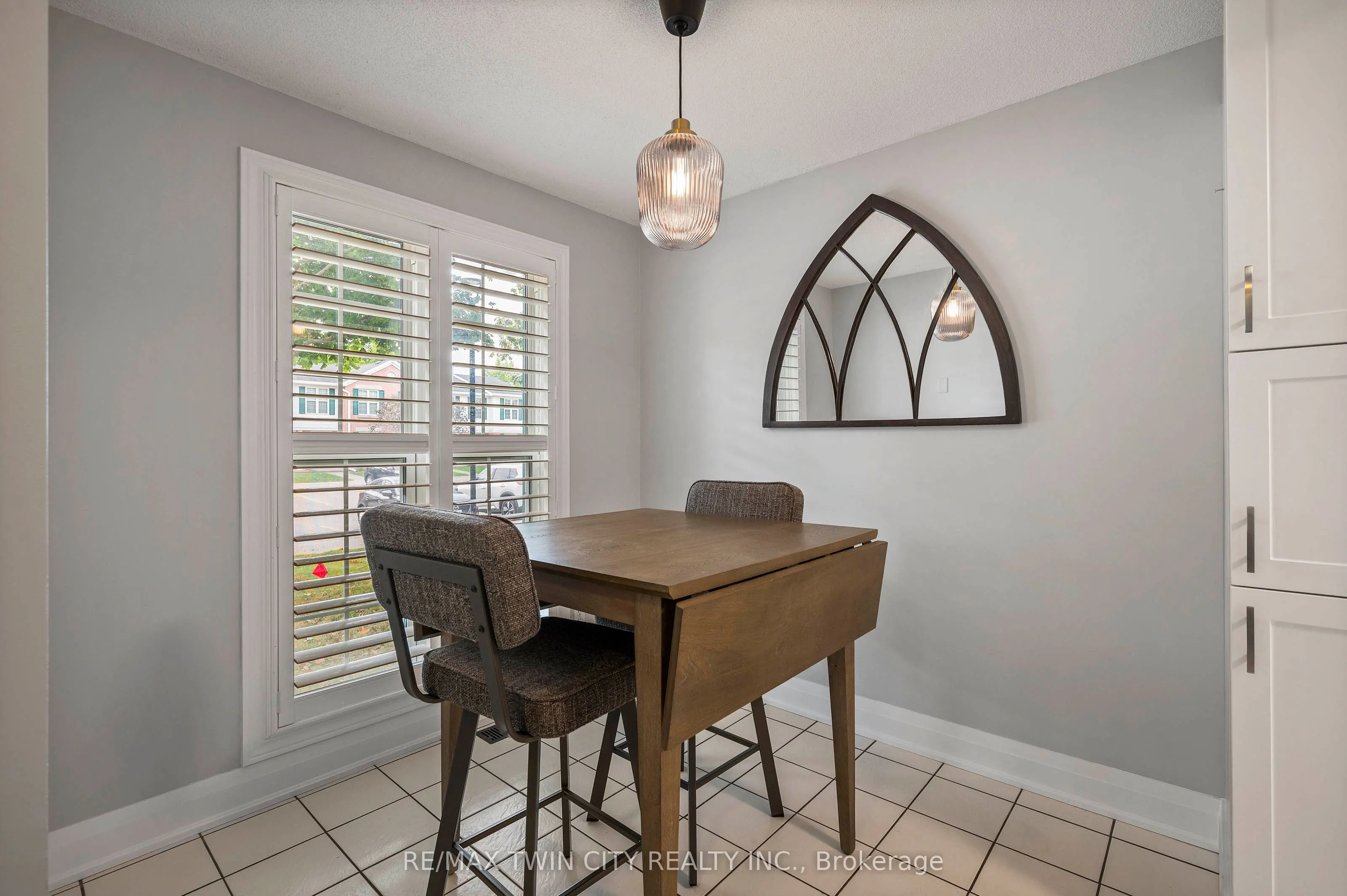 465 Woolwich Street N, #32