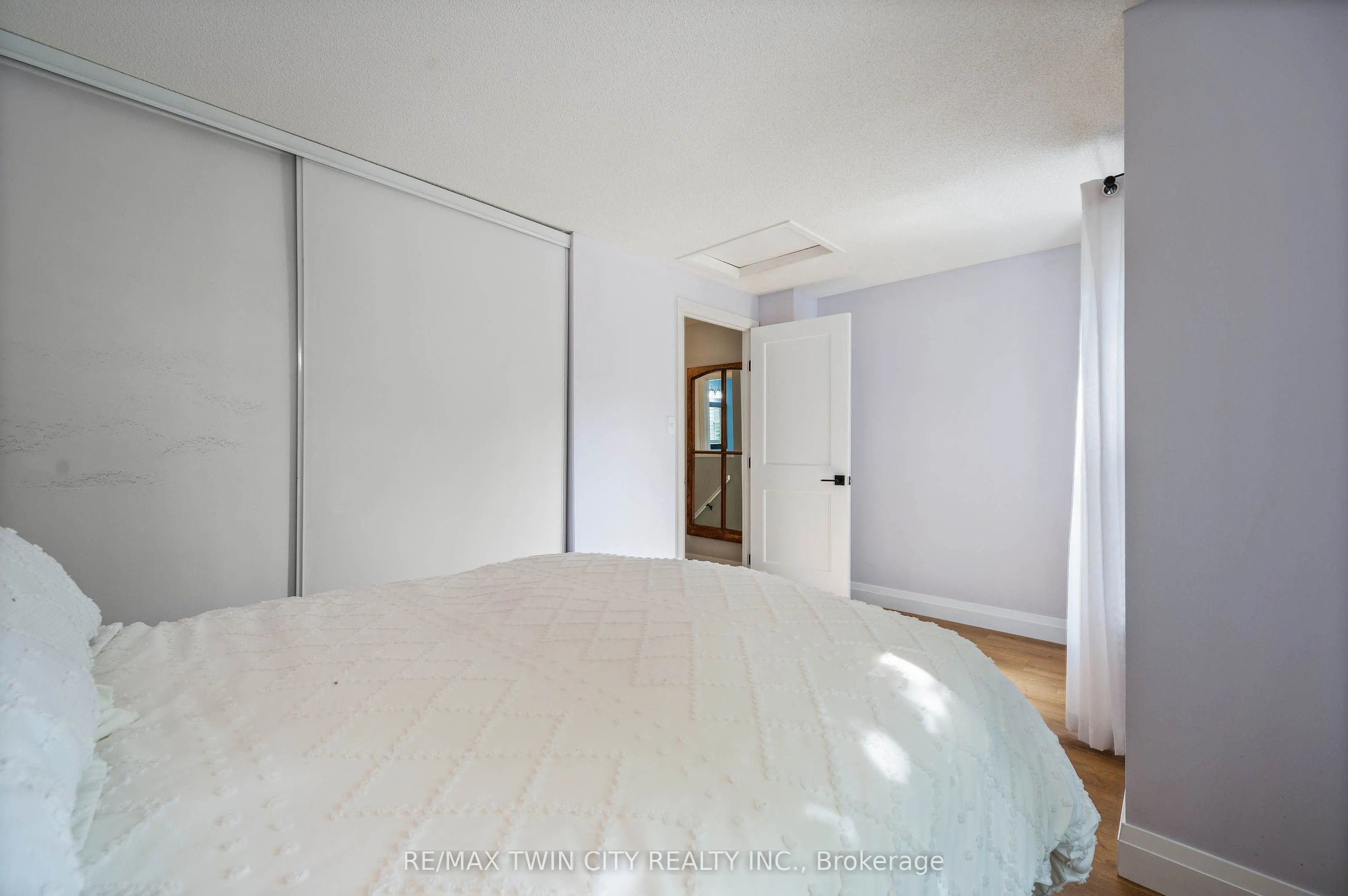 465 Woolwich Street N, #32