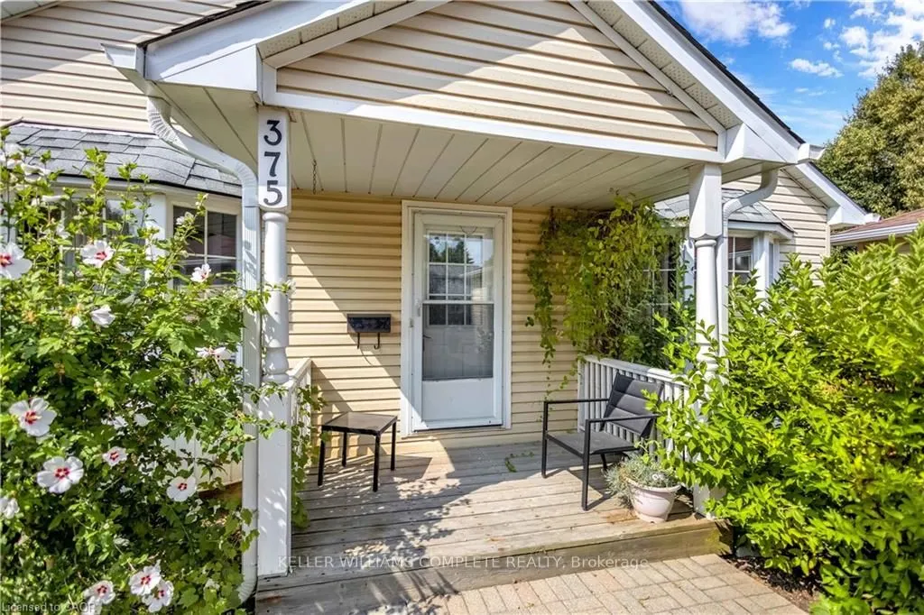 375 SILVERBIRCH Boulevard, #33