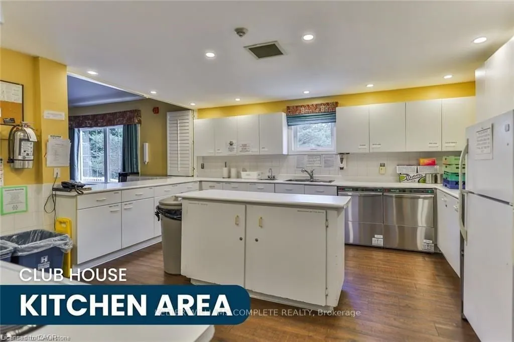 375 SILVERBIRCH Boulevard, #33