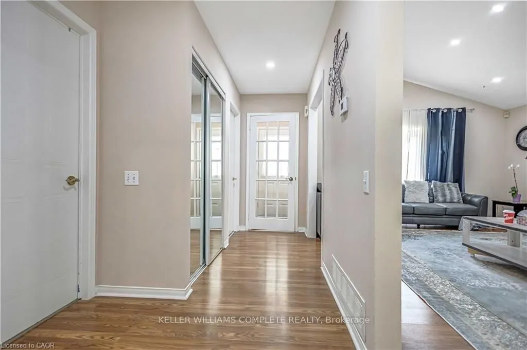 375 SILVERBIRCH Boulevard, #33