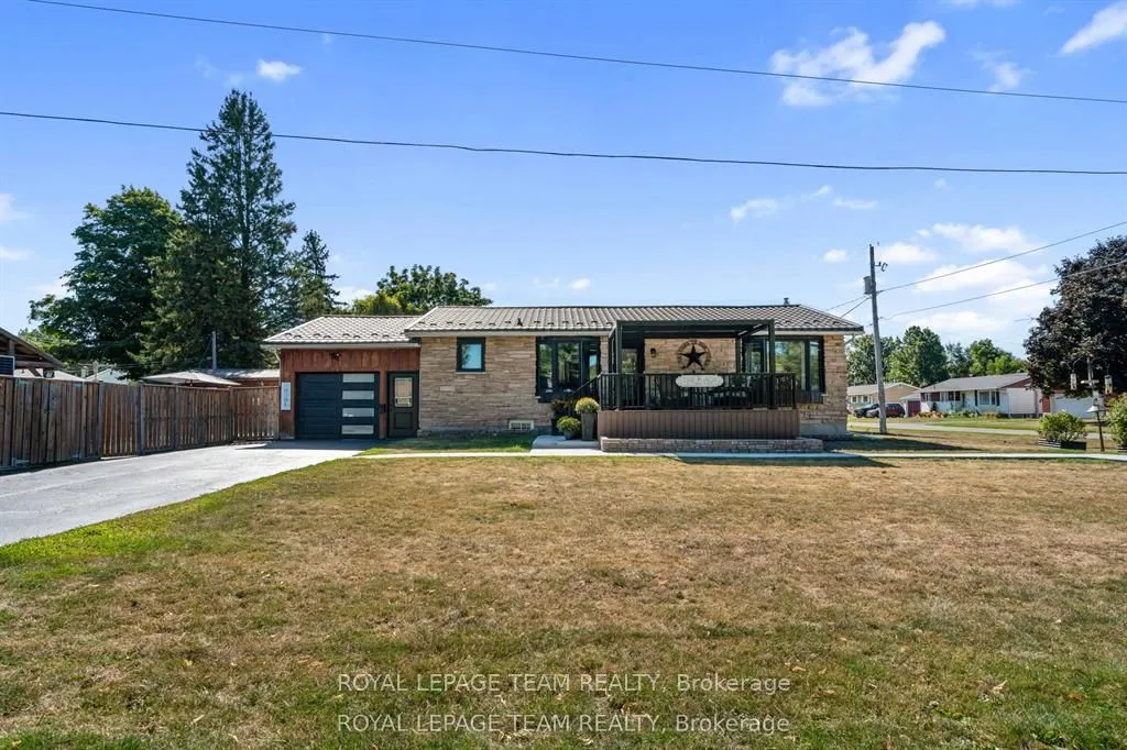 565 Dufferin Street W