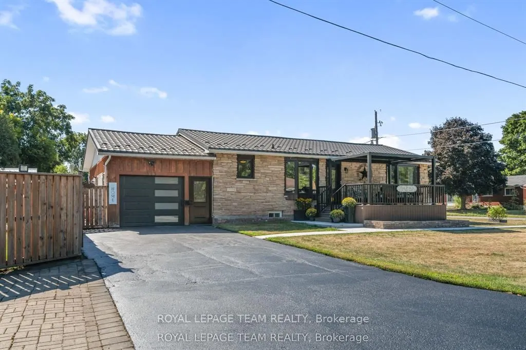 565 Dufferin Street W