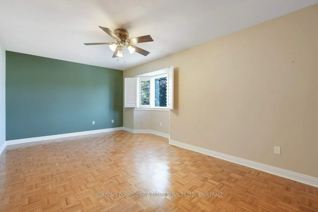 30 Chickasaw Crescent