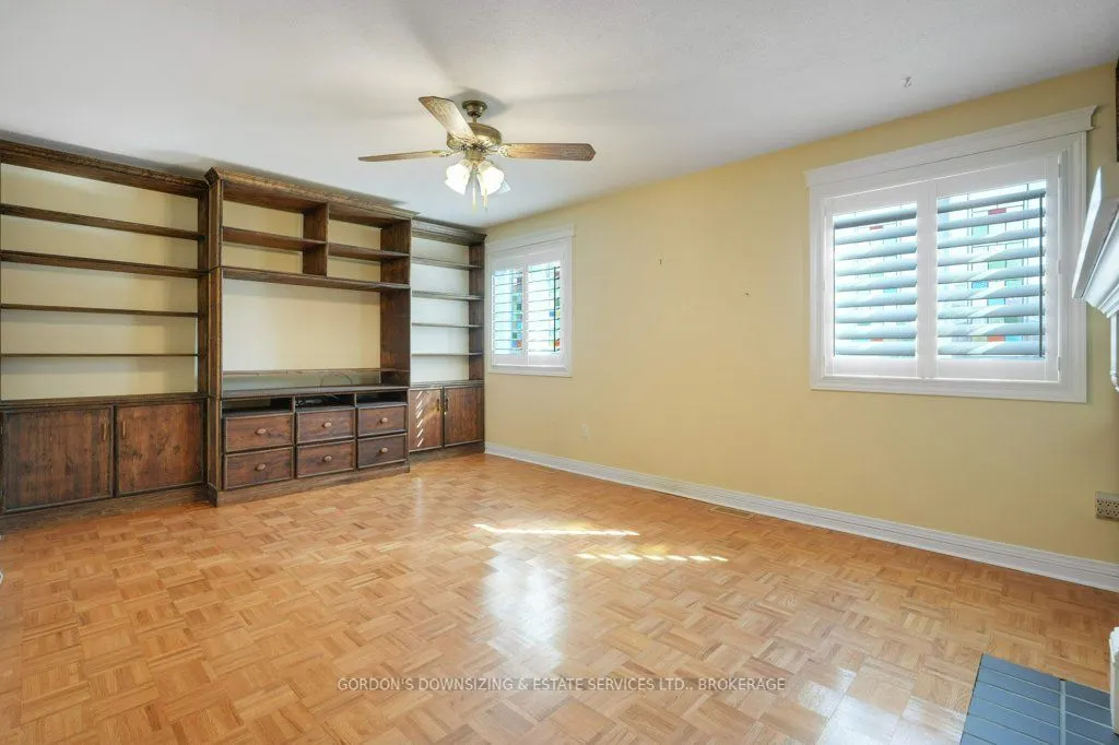 30 Chickasaw Crescent