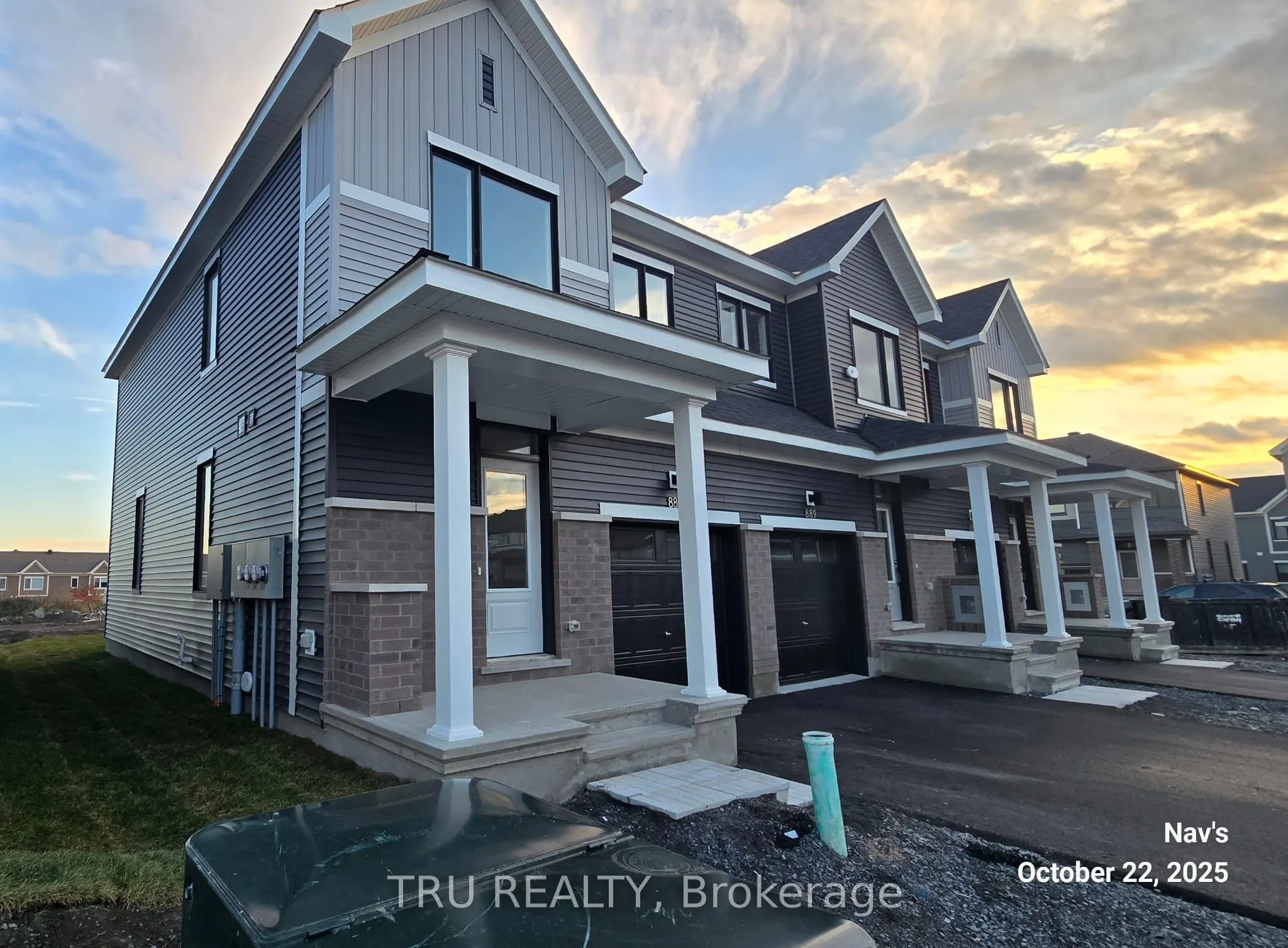 887 Andesite Terrace