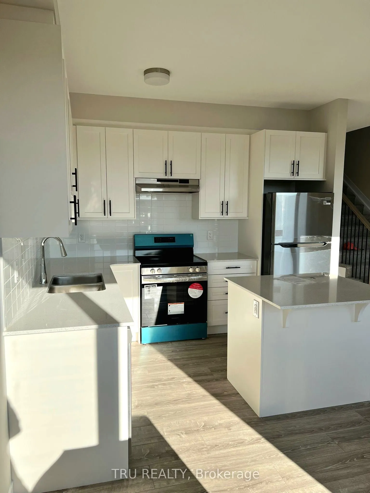 887 Andesite Terrace